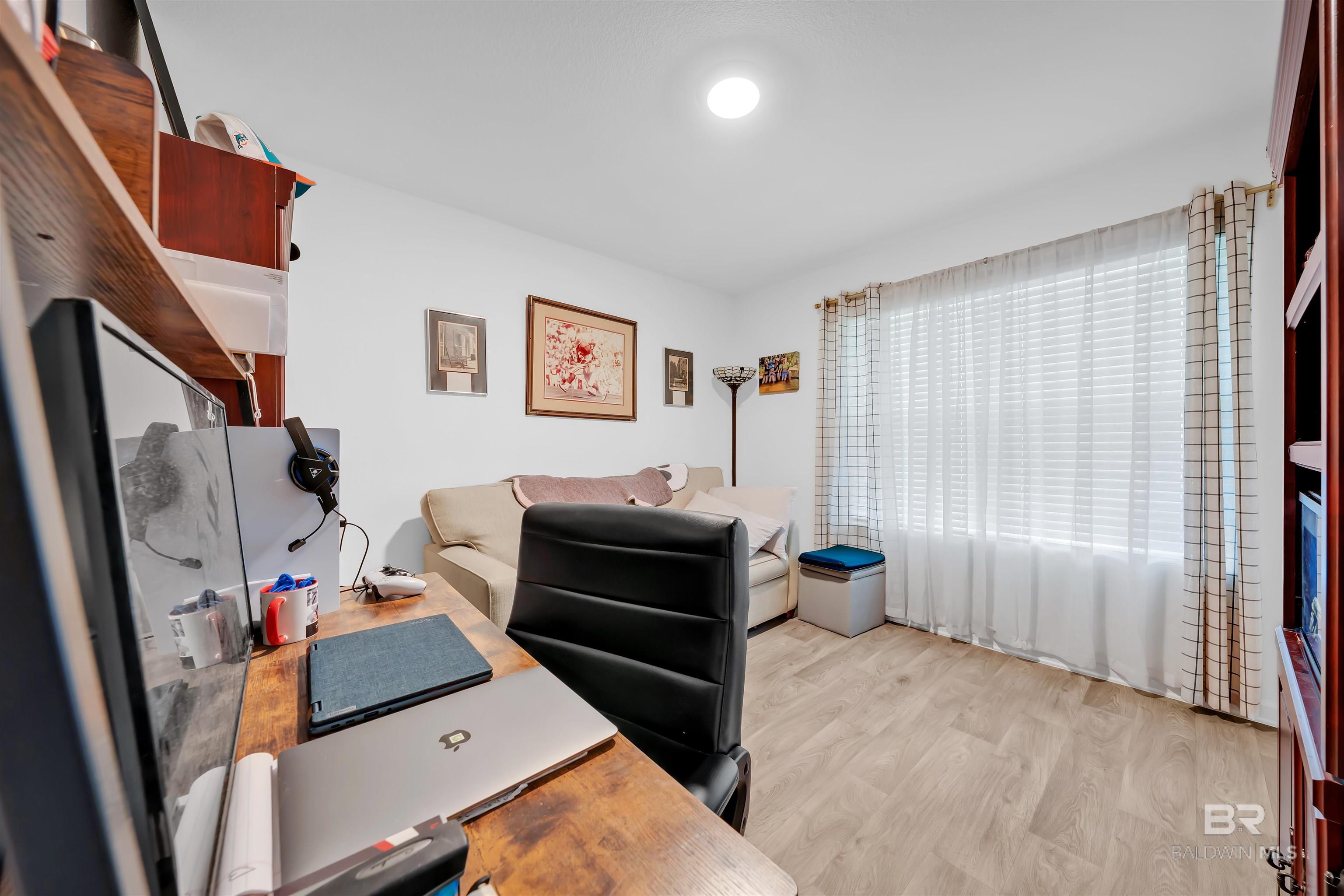 https://zimg.paragon.ice.com/ParagonImages/Property/PG/BCAR/397482/18/0/0/6d93f48994c6bf48cce57eeb74c0d324/7/9b5d0f1fb3cd4edc606e09ebeaf31a38/397482-cef36105-a107-4f20-8546-f2421c9c7321.JPG