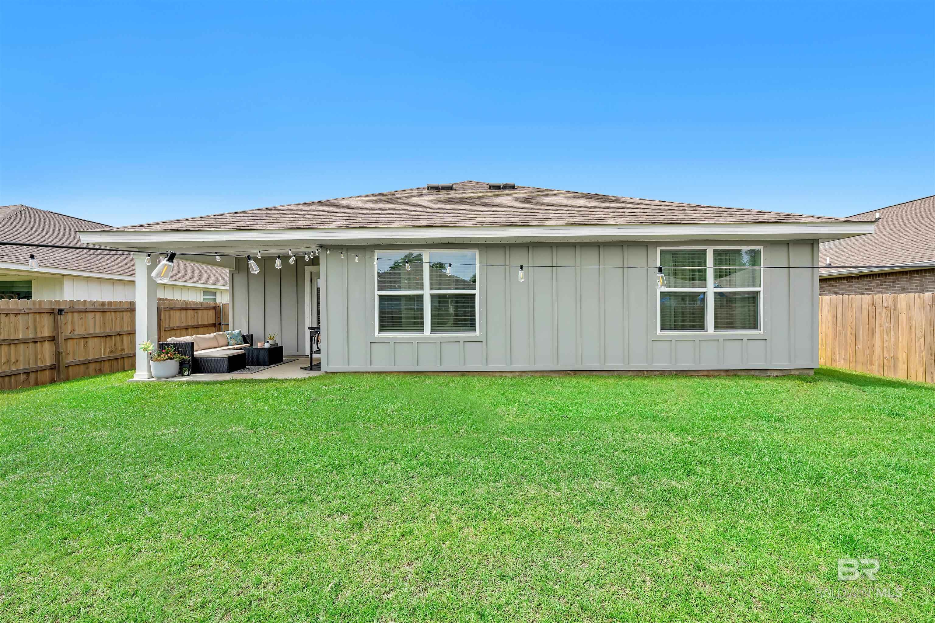 https://zimg.paragon.ice.com/ParagonImages/Property/PG/BCAR/397482/28/0/0/6dab4e3b20fb94fb90bce77a9a387e99/7/9b5d0f1fb3cd4edc606e09ebeaf31a38/397482-55d67416-1896-496f-bea6-be4fb4a32730.JPG