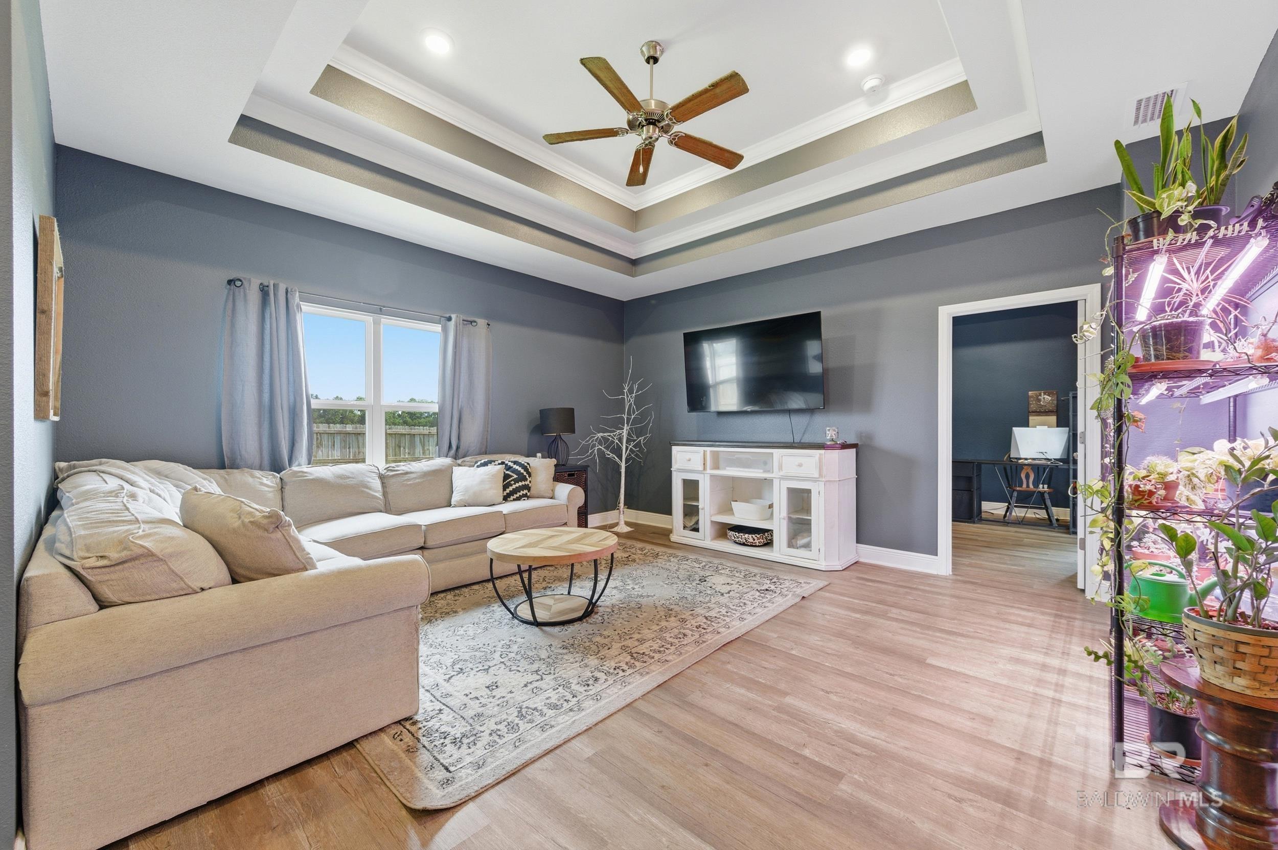 https://zimg.paragon.ice.com/ParagonImages/Property/PG/BCAR/397483/4/0/0/b313f0701b59e64ca9d646661e68602b/7/a5e37acb3ccce7d85f402894654dd754/397483-9f2b45fb-c10d-4027-99f6-9bf1717625f0.JPG