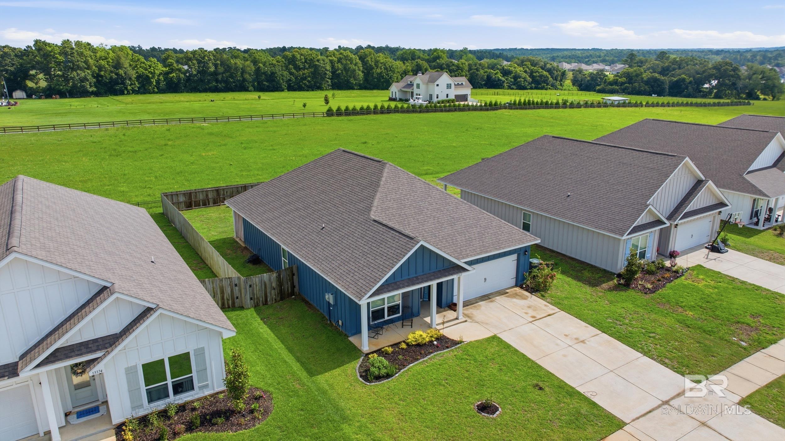 https://zimg.paragon.ice.com/ParagonImages/Property/PG/BCAR/397483/40/0/0/38671f46d066910354df6ecd1b7a0fe2/7/a5e37acb3ccce7d85f402894654dd754/397483-cd3f8bb0-1419-42dc-b41b-6a5735ada4fd.JPG