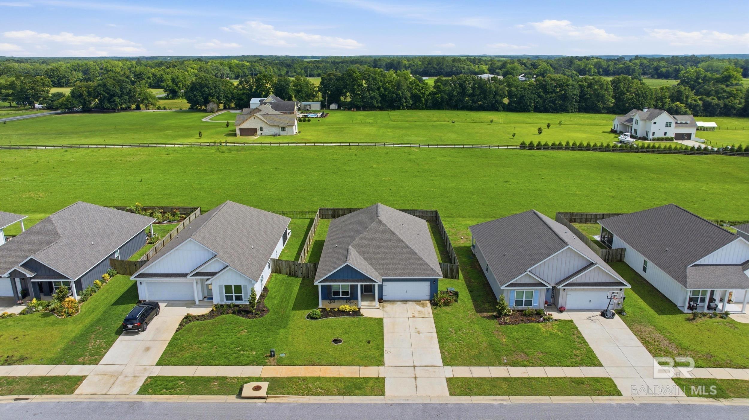 https://zimg.paragon.ice.com/ParagonImages/Property/PG/BCAR/397483/43/0/0/4222e64d878f0dff759c6fe8227b2934/7/a5e37acb3ccce7d85f402894654dd754/397483-20500cec-7f3e-4506-84d8-3daf5ba11621.JPG