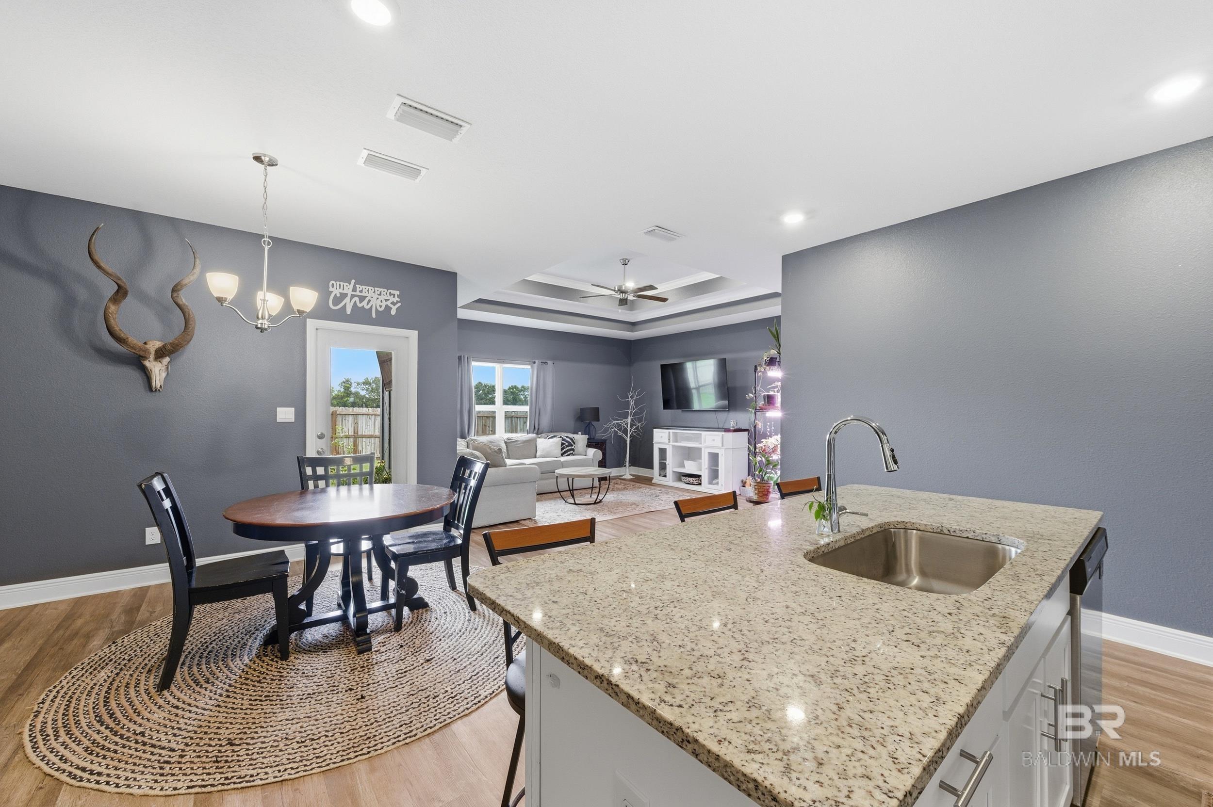 https://zimg.paragon.ice.com/ParagonImages/Property/PG/BCAR/397483/8/0/0/ab53ce39b4f13d25ee497086617670a3/7/a5e37acb3ccce7d85f402894654dd754/397483-29a28b9e-e851-41bf-9ed7-5fa3fa87ea7c.JPG