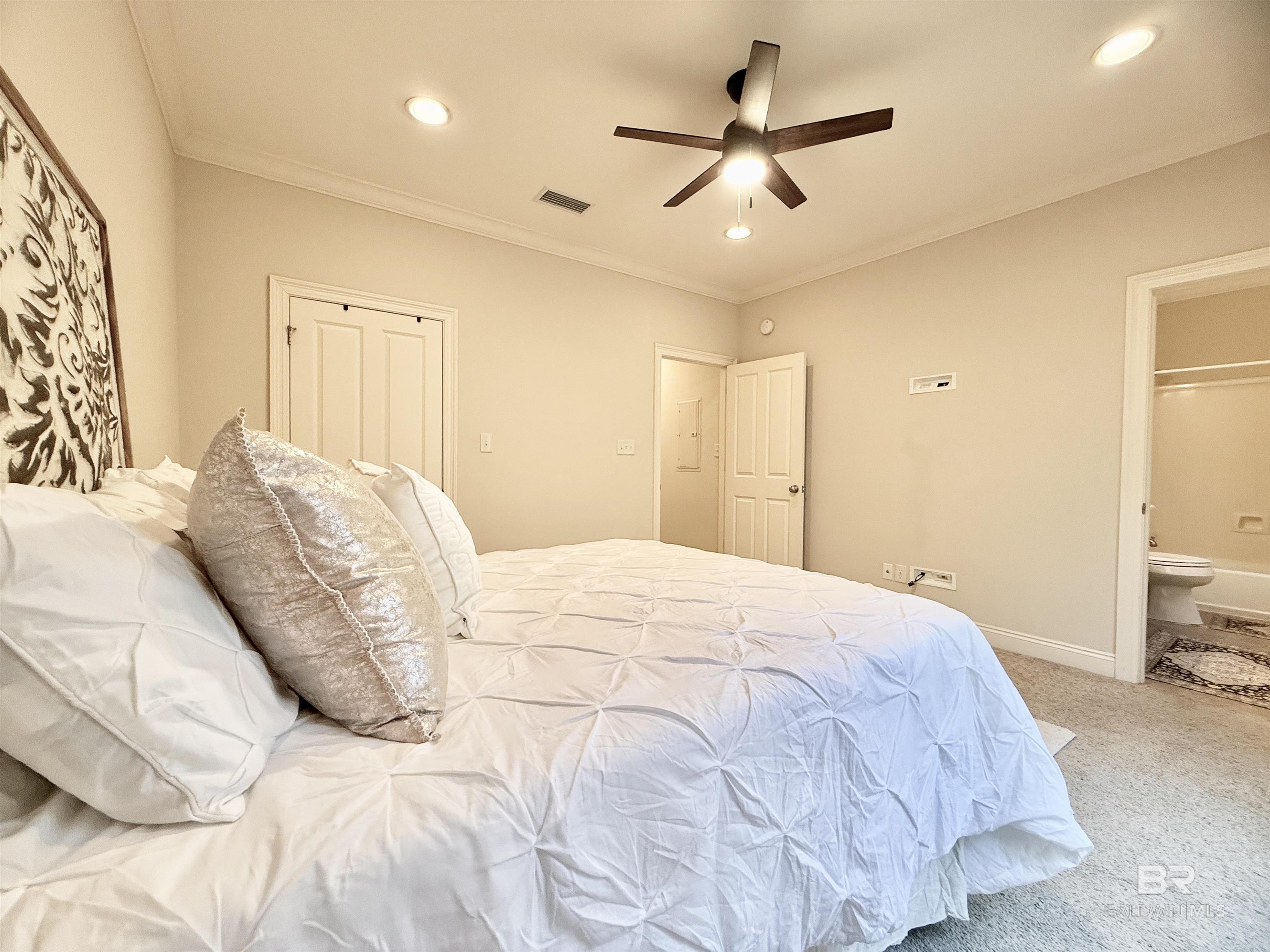 https://zimg.paragon.ice.com/ParagonImages/Property/PG/BCAR/397484/17/0/0/b036520220cca24732cd6d0a38b4eae4/7/45e8f397a0602669cf89be1df182a7cb/397484-0360afbe-7c01-4cee-b8c5-b8cdcf44ab7d.JPG