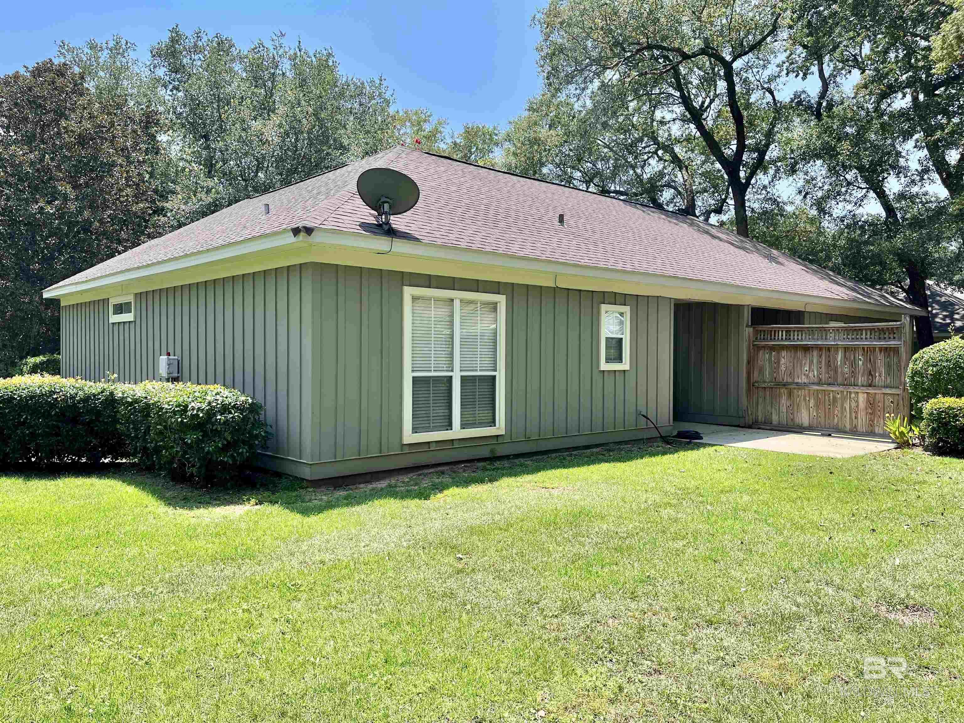 https://zimg.paragon.ice.com/ParagonImages/Property/PG/BCAR/397484/28/0/0/12d48c28a3cad3bca3af64524b77e5f3/7/45e8f397a0602669cf89be1df182a7cb/397484-6466d5cf-144a-4202-a4ed-82a5649d7e55.JPG