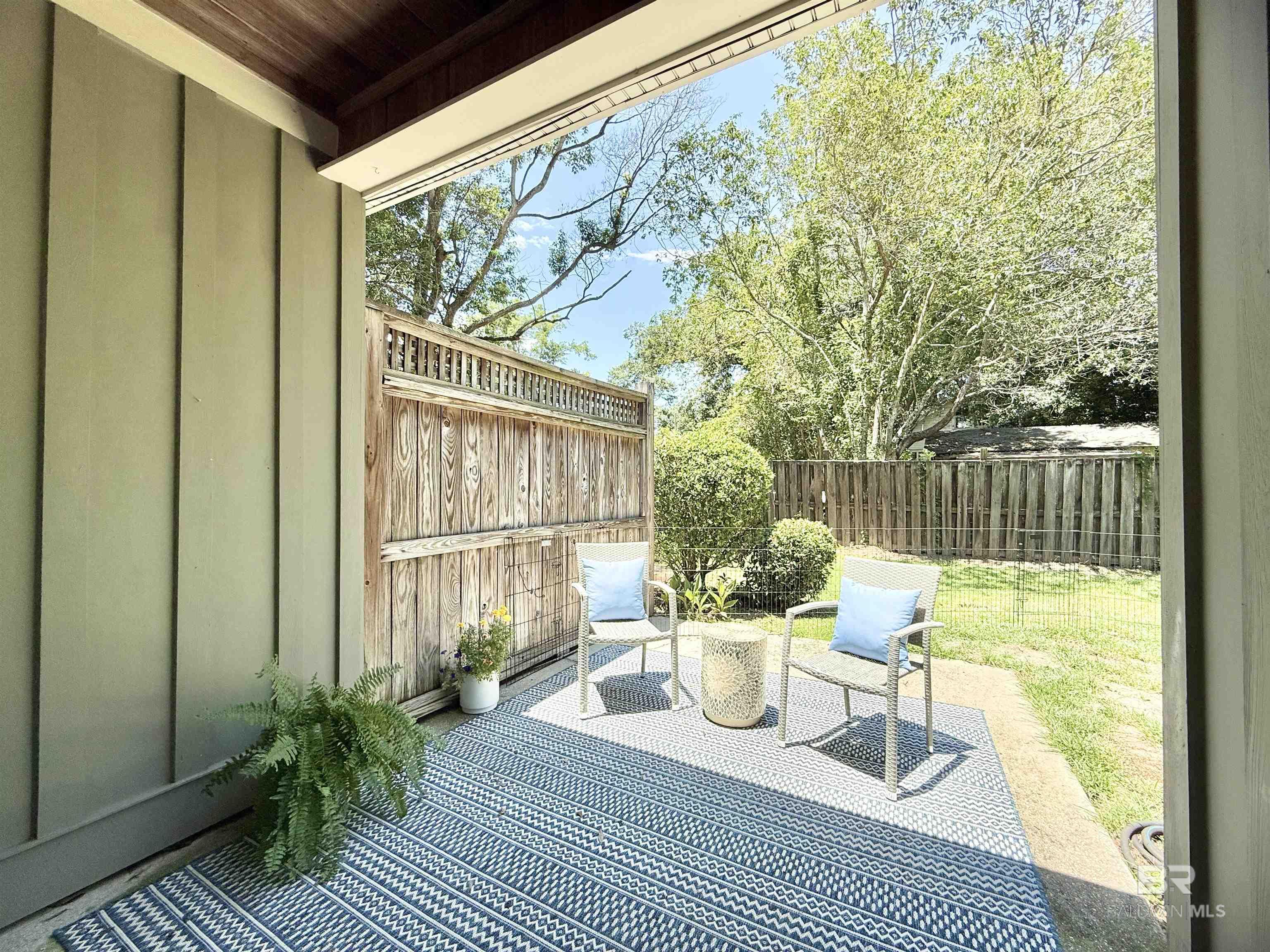 https://zimg.paragon.ice.com/ParagonImages/Property/PG/BCAR/397484/30/0/0/84e6395fc95ee920992203d970c4aabe/7/45e8f397a0602669cf89be1df182a7cb/397484-d5c4d63e-18b1-4b0d-8135-a9d401bf05c1.JPG