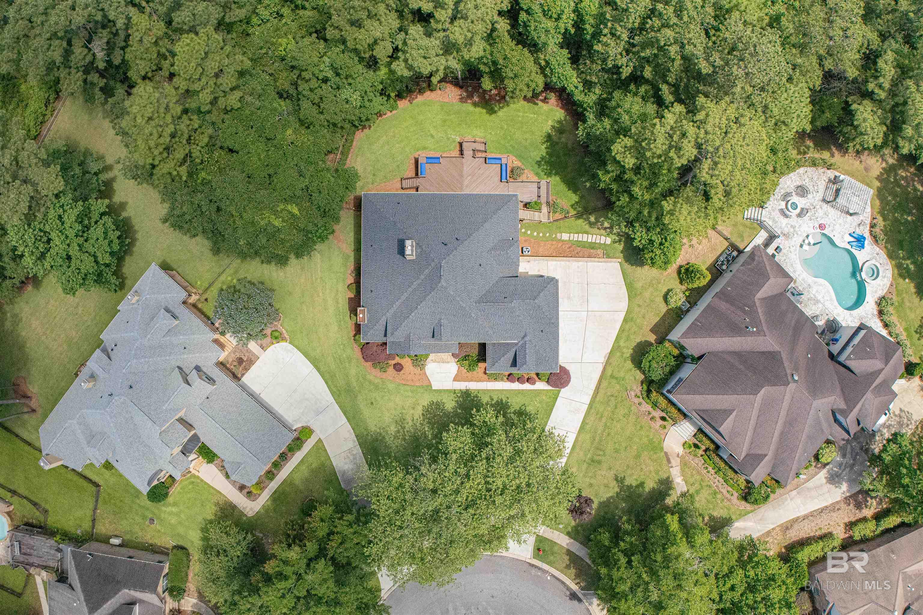 https://zimg.paragon.ice.com/ParagonImages/Property/PG/BCAR/397488/1/0/0/584b7fca24a386049dadb12572d10580/7/c899a3950c986e779526d29484f8f4ad/397488-87d51cf6-0202-4985-8fc0-763d8ba6dc11.JPG