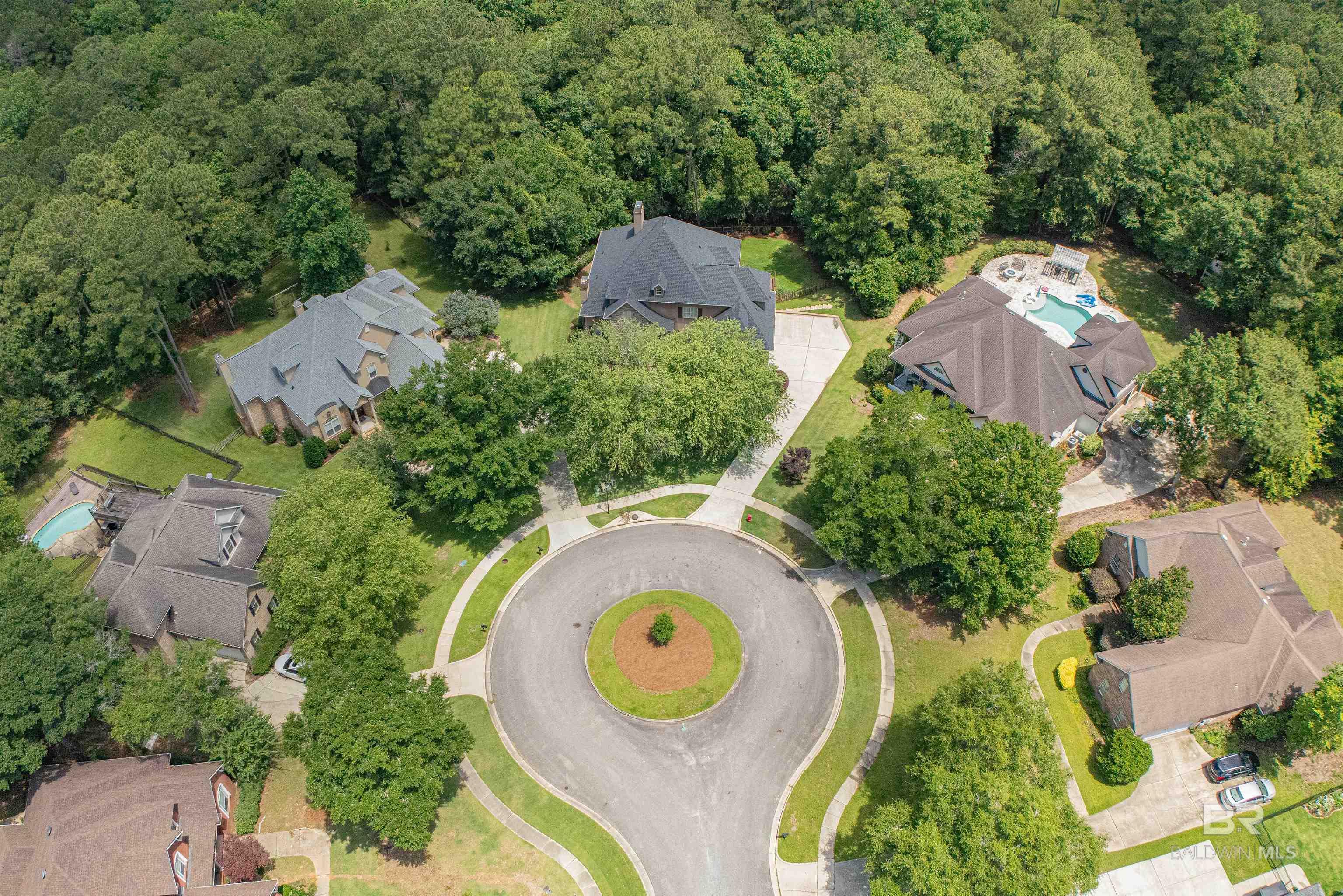 https://zimg.paragon.ice.com/ParagonImages/Property/PG/BCAR/397488/58/0/0/19569ec066c84150d263b9c7468fbc7b/7/c899a3950c986e779526d29484f8f4ad/397488-4401cc25-33ed-4051-9968-4cb230adc4a6.JPG