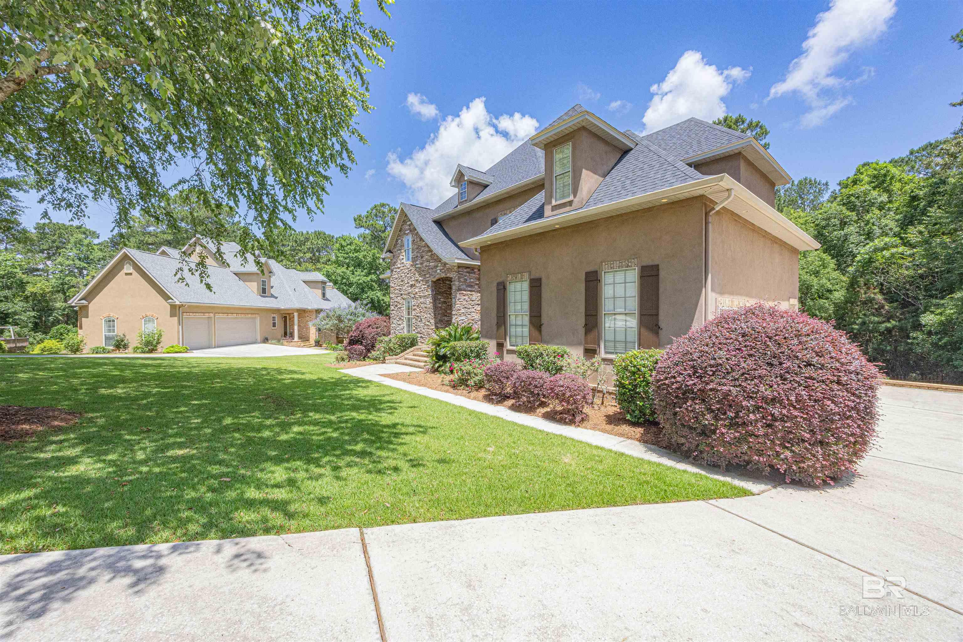 https://zimg.paragon.ice.com/ParagonImages/Property/PG/BCAR/397488/61/0/0/f1159121e9a0e47bb6530a17e092b801/7/c899a3950c986e779526d29484f8f4ad/397488-6b7771e5-45c2-4966-90b7-76faa5b049ed.JPG