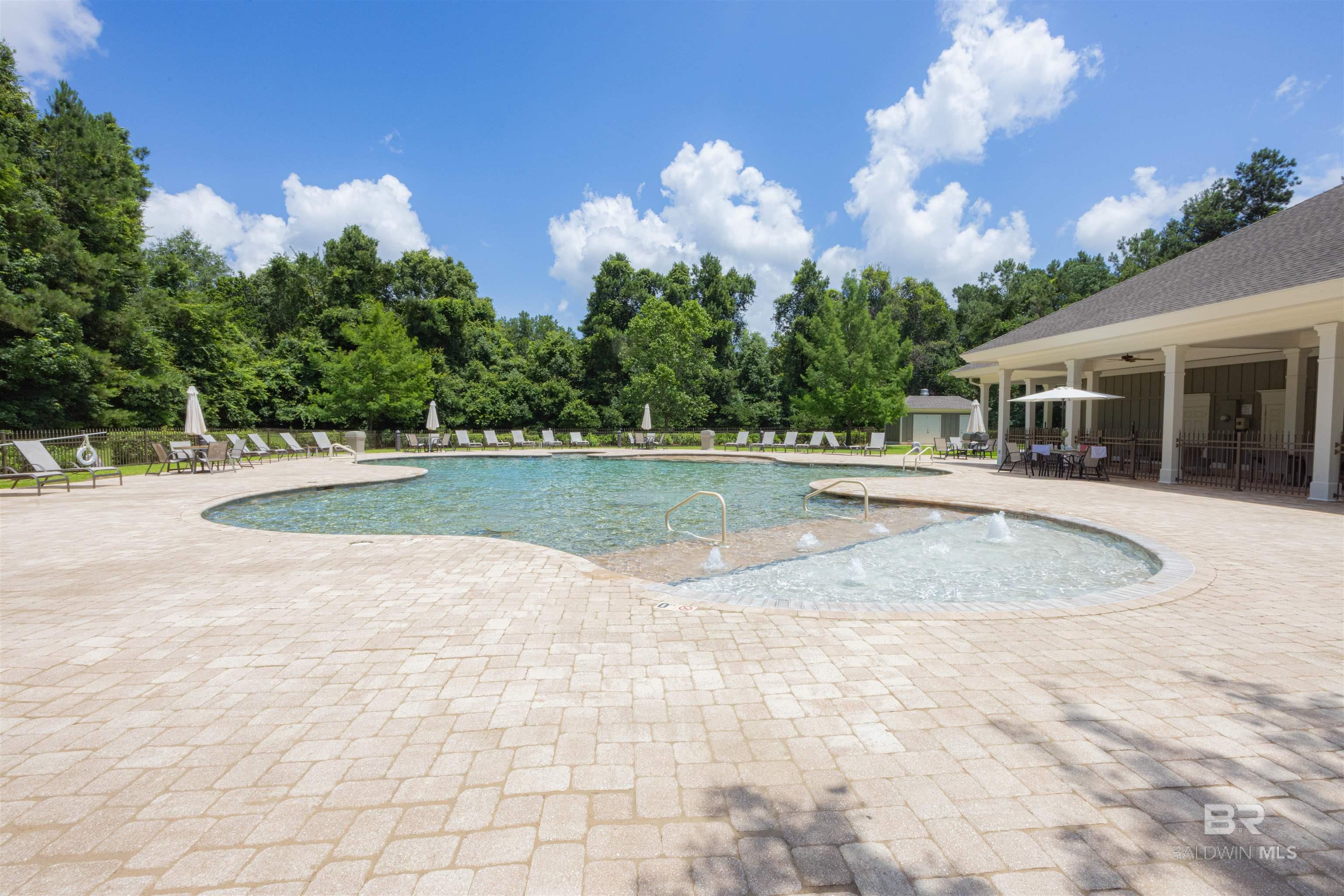 https://zimg.paragon.ice.com/ParagonImages/Property/PG/BCAR/397488/65/0/0/1ea6f9ccf443e9a4e6e9d641b257af61/7/c899a3950c986e779526d29484f8f4ad/397488-c7eb88c7-de2d-41e2-a2f6-9e2cfc46e1da.JPG