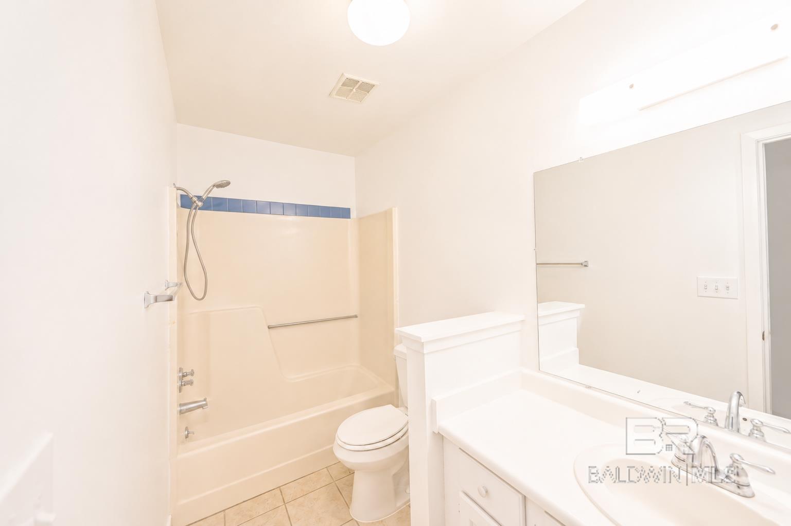 https://zimg.paragon.ice.com/ParagonImages/Property/PG/BCAR/397493/25/0/0/e7fe6b8a5e4e41a58c8eac21d01b08c6/7/9ea23167ca74776428c6d4bcba335307/397493-6ed73a61-a8f1-4acf-a92b-f6325f2ea230.JPG