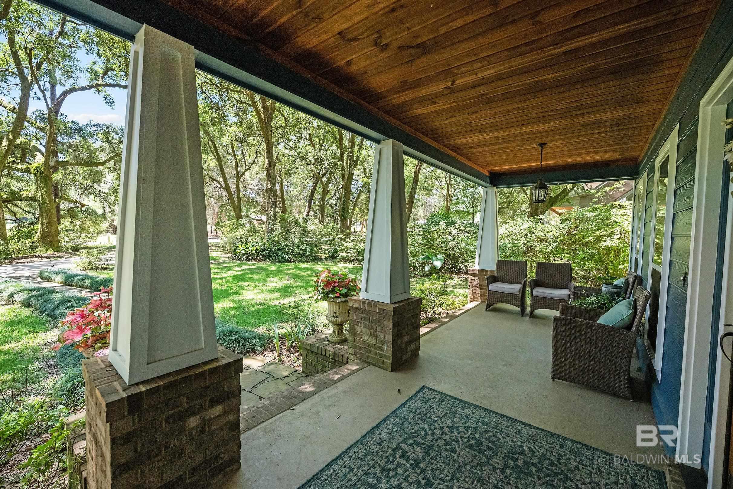 https://zimg.paragon.ice.com/ParagonImages/Property/PG/BCAR/397537/1/0/0/ad4a3b808ca6a016dadd58eb583830e9/7/6cbf15fddce696883a3237b87b8e3607/397537-73ecb452-0991-455f-a351-15403e865c28.JPG