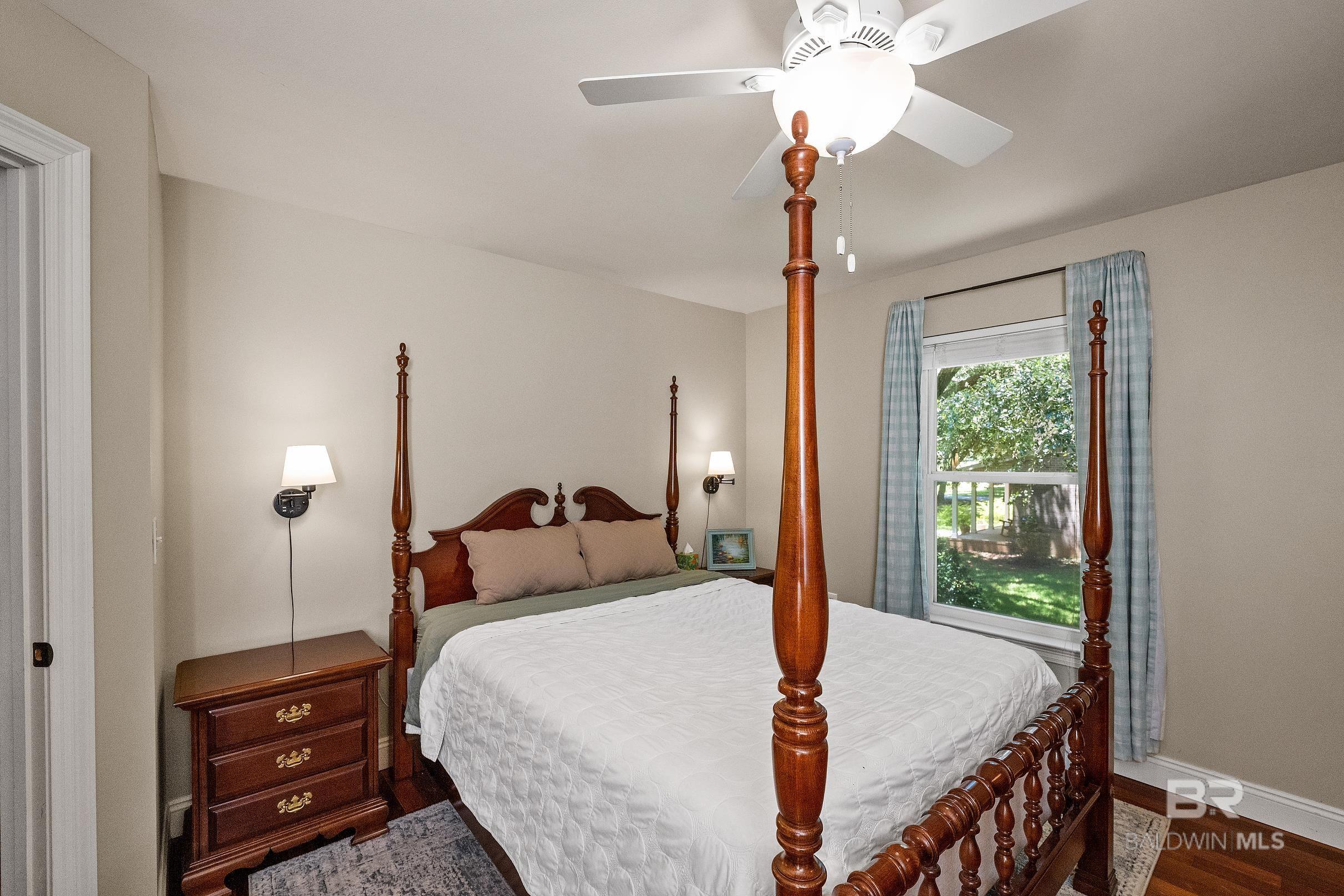 https://zimg.paragon.ice.com/ParagonImages/Property/PG/BCAR/397537/11/0/0/b4059b3c690fdcb936b862f6b0436ed2/7/6cbf15fddce696883a3237b87b8e3607/397537-ceec0829-c344-43de-a466-acffaa62b6df.JPG