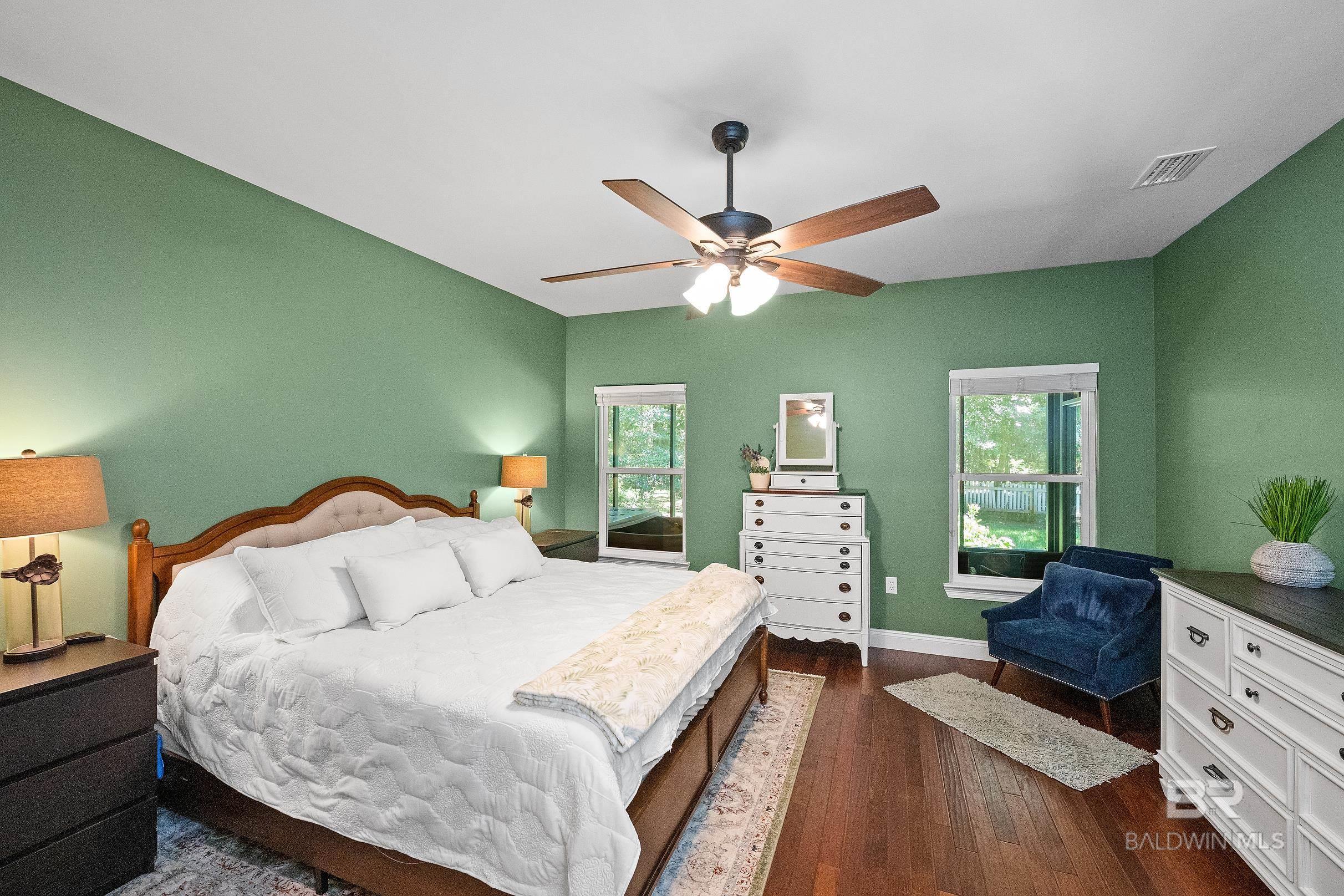 https://zimg.paragon.ice.com/ParagonImages/Property/PG/BCAR/397537/6/0/0/c6e07ac5f9b41b62082d871dc84c5d65/7/6cbf15fddce696883a3237b87b8e3607/397537-9b1373fc-72c0-4393-ba97-ce8bfb11bd15.JPG