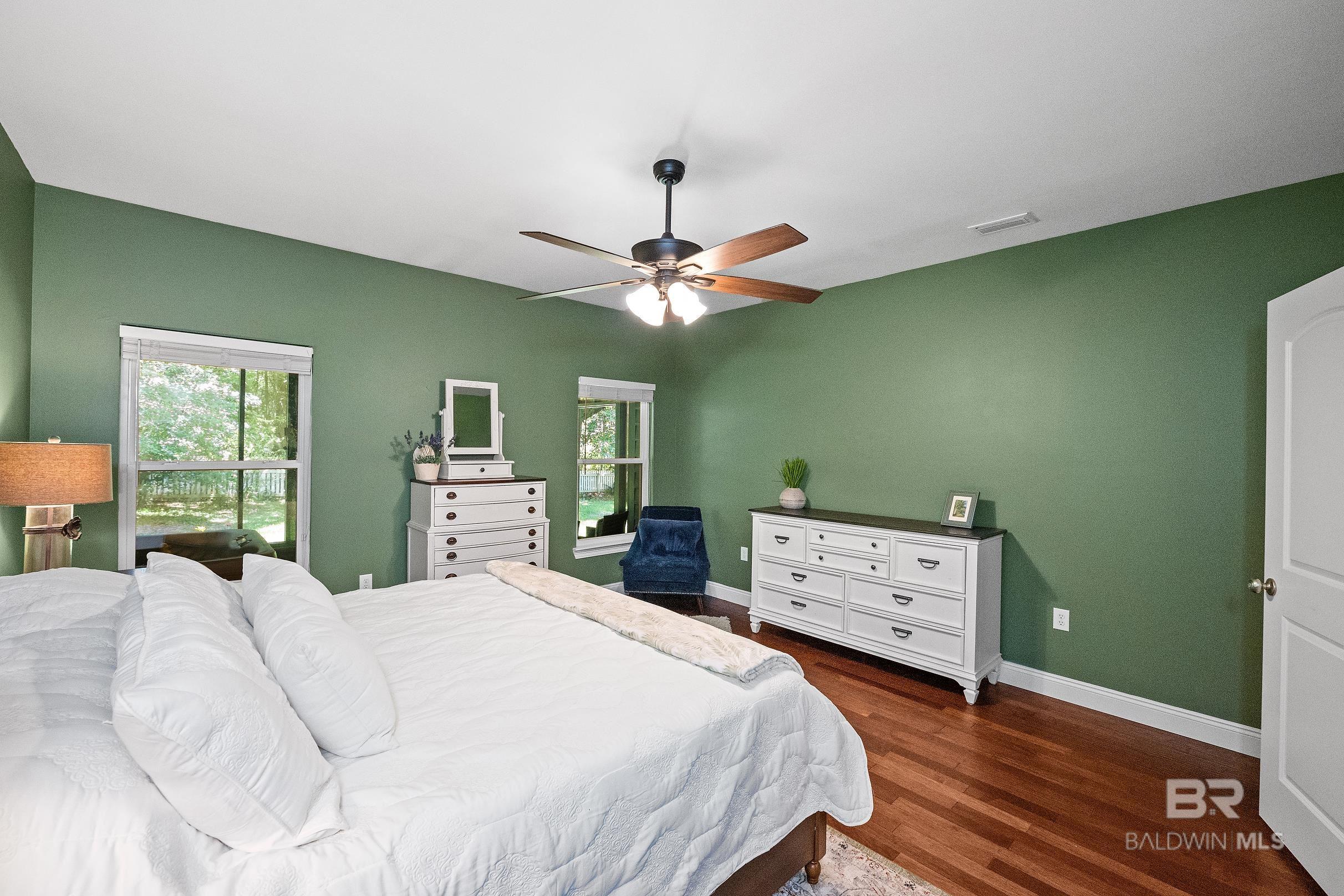 https://zimg.paragon.ice.com/ParagonImages/Property/PG/BCAR/397537/9/0/0/7033d64765286eeb8de4868535fee0c7/7/6cbf15fddce696883a3237b87b8e3607/397537-2febc248-84a8-4fbf-8699-f8e5d3d6324a.JPG
