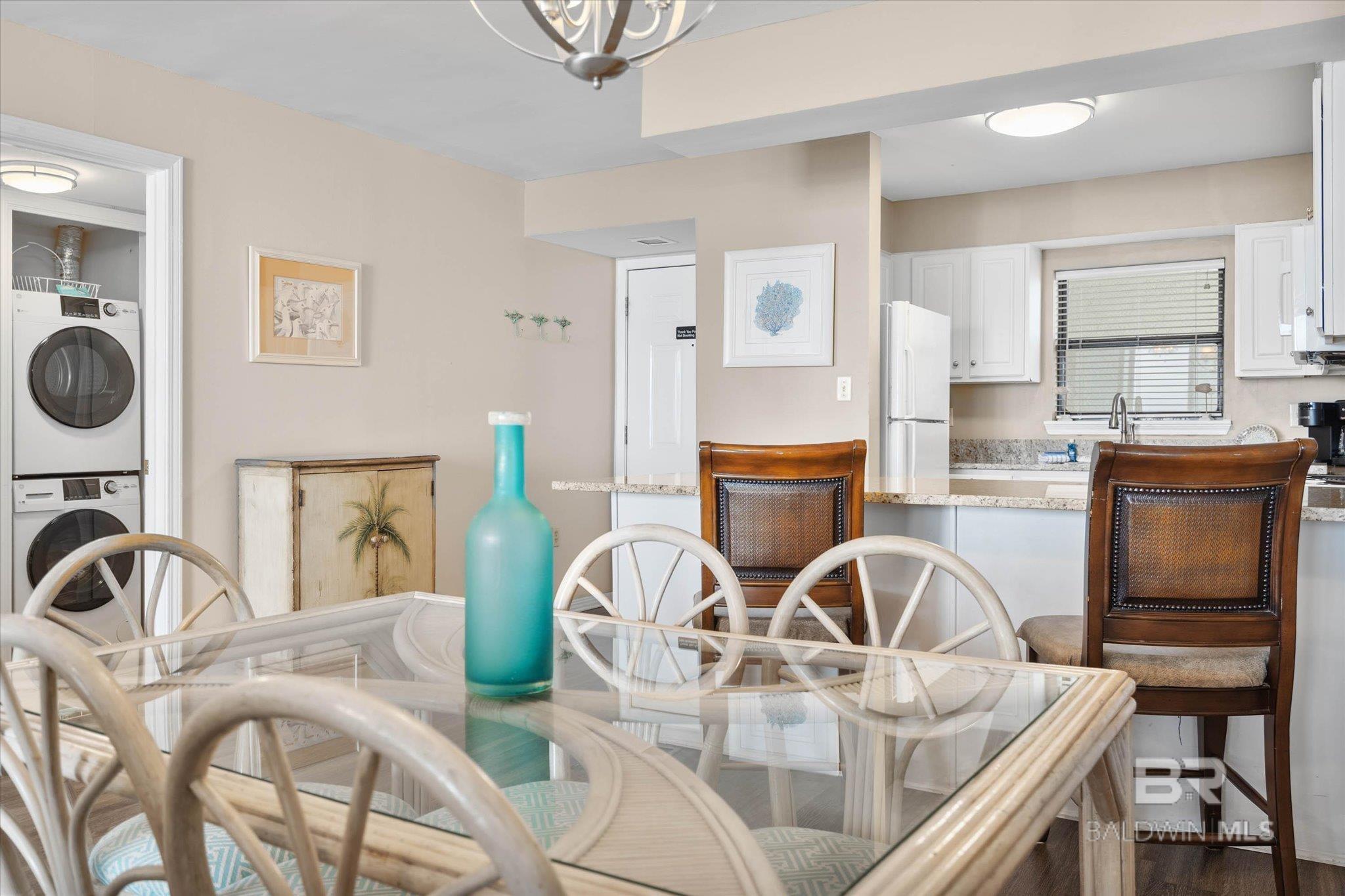 https://zimg.paragon.ice.com/ParagonImages/Property/PG/BCAR/397551/8/0/0/d60382eeca84023a239fea4f02d441c7/7/68829f13a30459b3154da1dc96a4423a/397551-27912b1b-7842-41da-8514-ce41bc6f5ef5.JPG