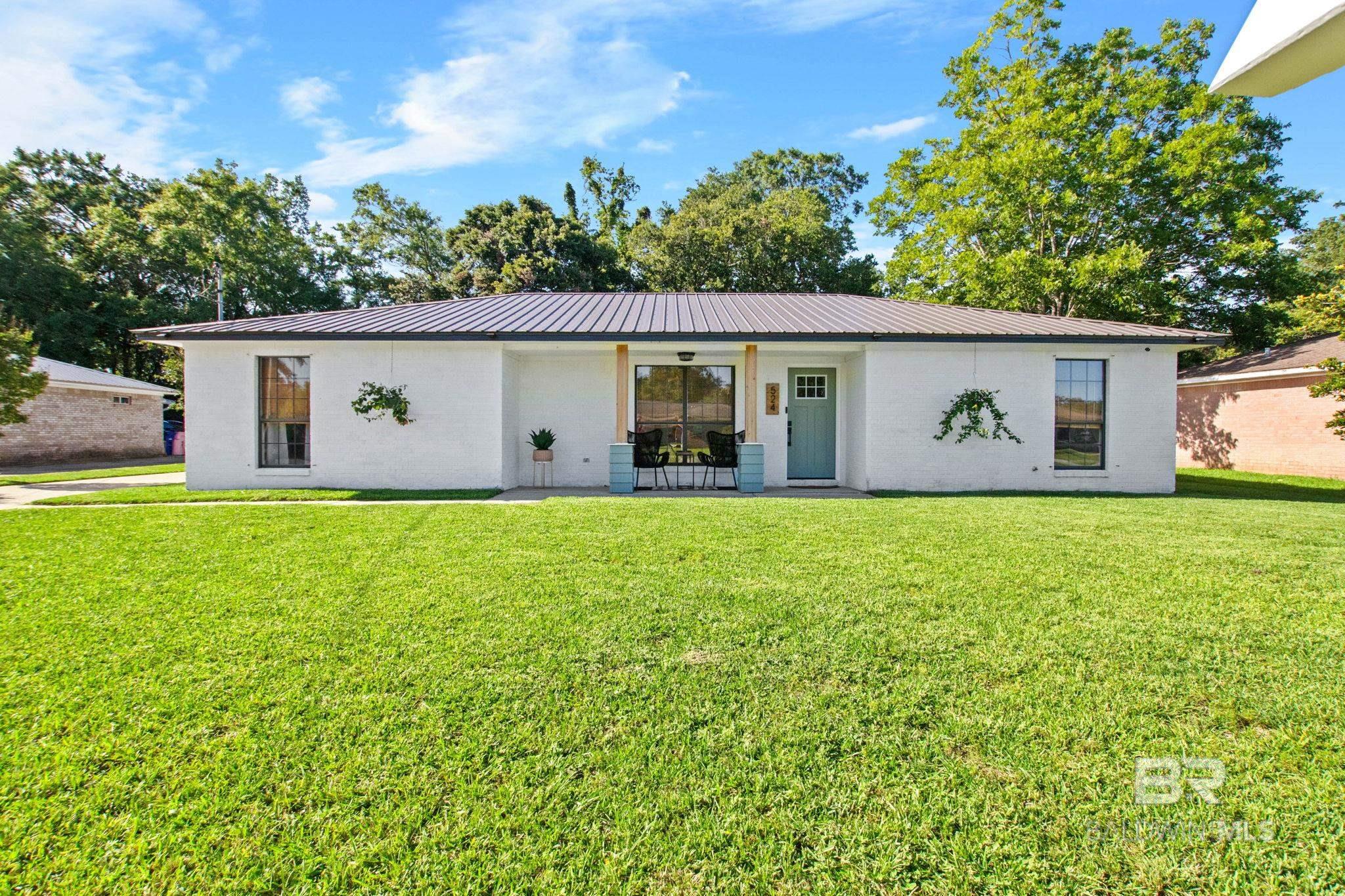 https://zimg.paragon.ice.com/ParagonImages/Property/PG/BCAR/397552/0/0/0/1e57448129eba75074d4424bc91596b3/7/12023cc5ca67835faf5ef7963490b602/397552-a3dd2f21-52d9-4741-8a74-bc0ae4d6e13f.JPG