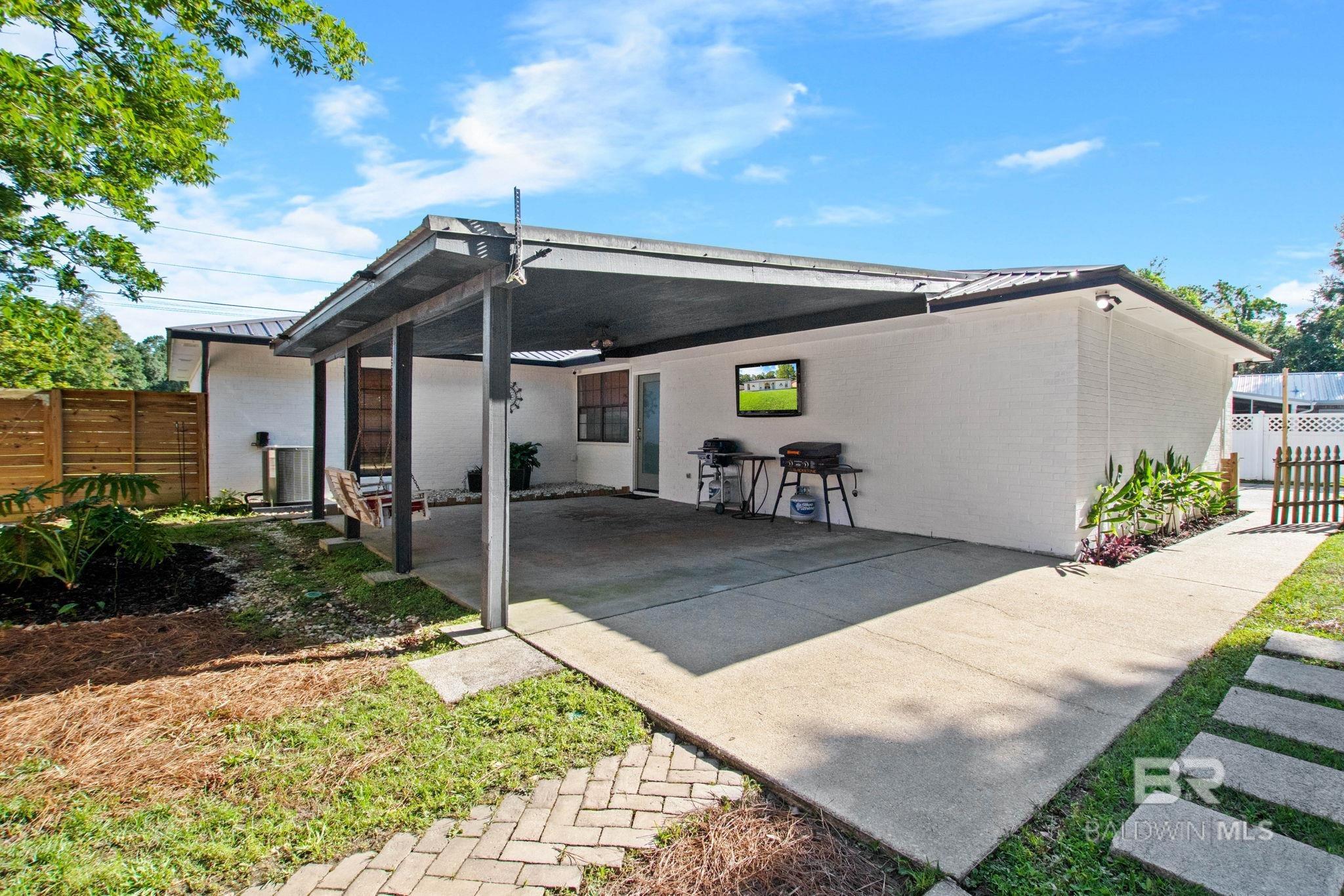 https://zimg.paragon.ice.com/ParagonImages/Property/PG/BCAR/397552/26/0/0/023762653c9175cecdb42993aa1e8b4f/7/12023cc5ca67835faf5ef7963490b602/397552-927429d2-4d60-42ce-92df-ace145536f22.JPG
