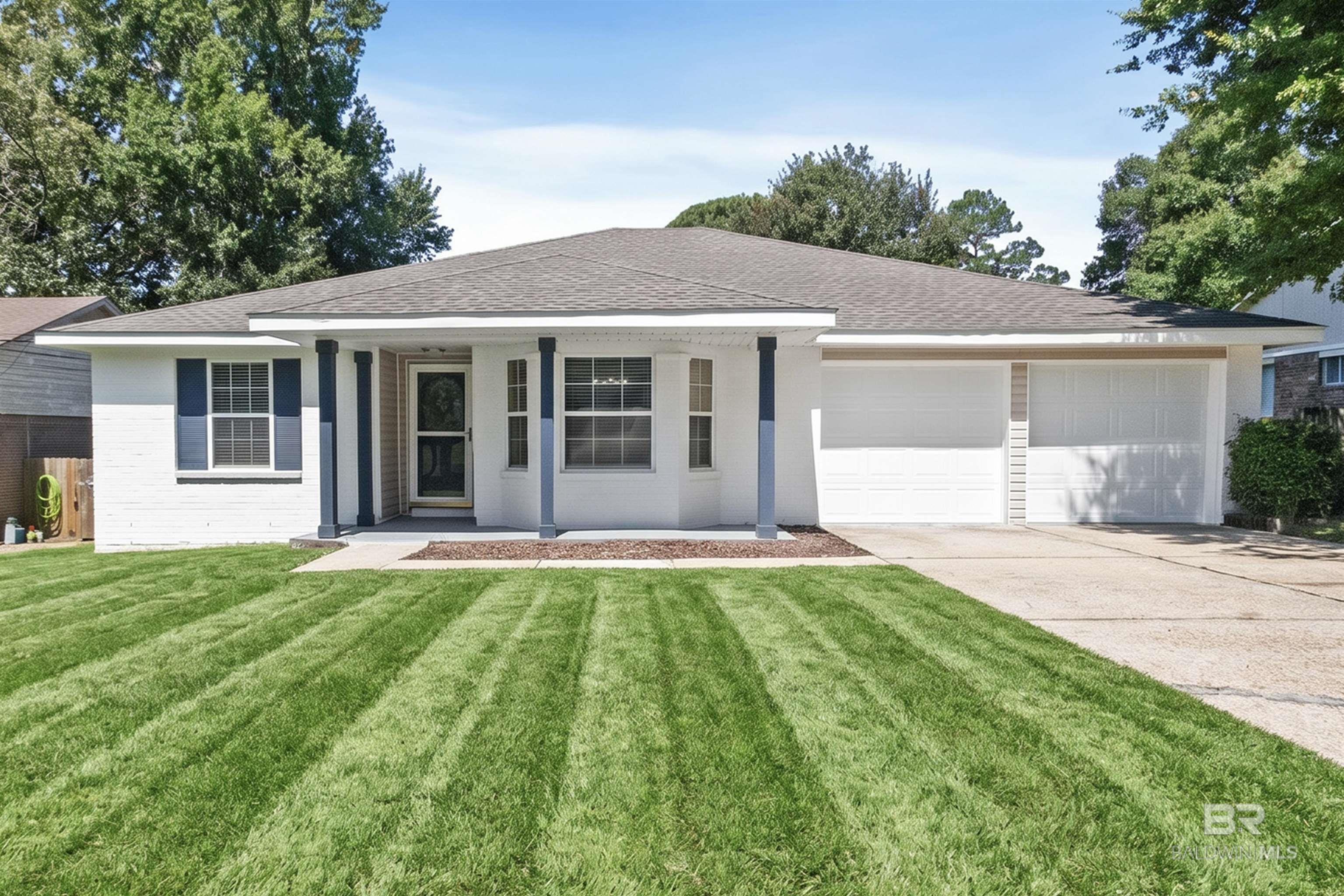119 Lake Forest Boulevard