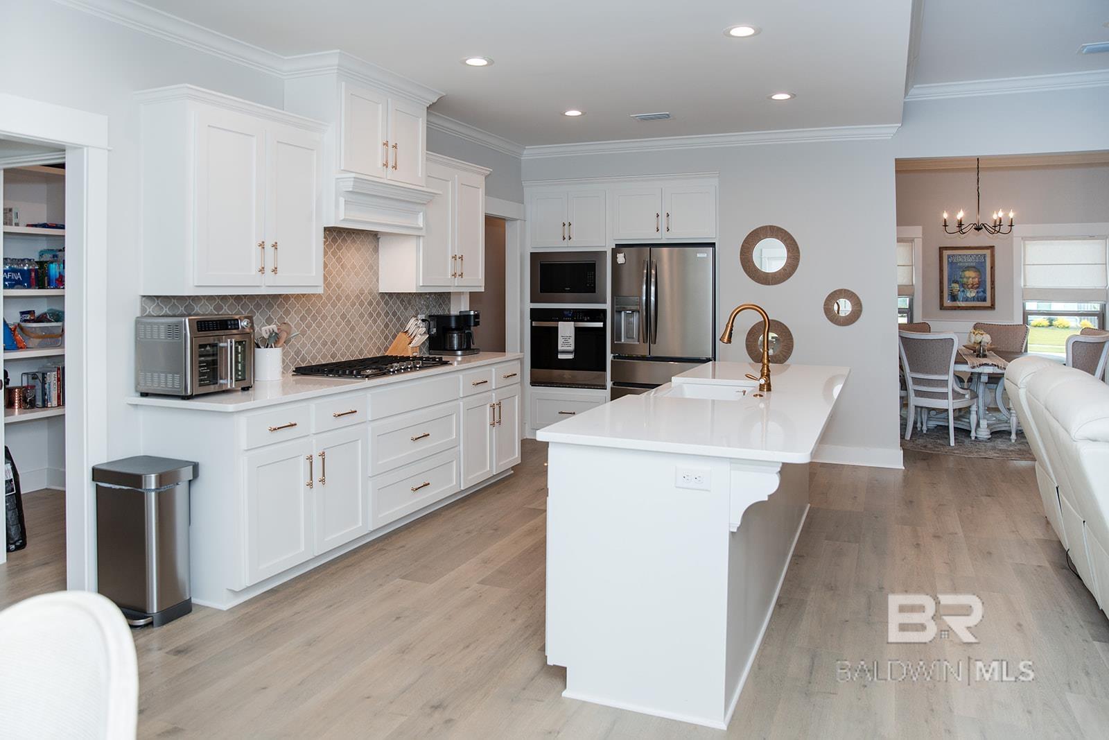 https://zimg.paragon.ice.com/ParagonImages/Property/PG/BCAR/397571/23/0/0/a24641186a6de425a66d9c2338d22ed9/7/812cbe01f7dc6106b61e2bdb2ddbfbfd/397571-ff27eac9-6232-43fa-9a57-957abcc116fc.JPG