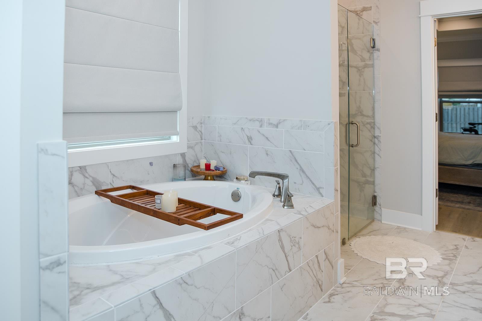https://zimg.paragon.ice.com/ParagonImages/Property/PG/BCAR/397571/31/0/0/380a86e18e1e517419fdfb267c1872dd/7/812cbe01f7dc6106b61e2bdb2ddbfbfd/397571-12e98a6e-fae0-49c2-92ca-1808b99ac6a0.JPG