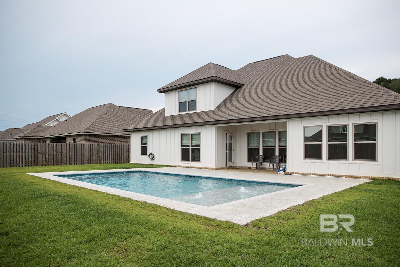 https://zimg.paragon.ice.com/ParagonImages/Property/PG/BCAR/397571/45/0/0/bc6d654c5aa4fed063719b7e3838c392/7/812cbe01f7dc6106b61e2bdb2ddbfbfd/397571-c5c11835-0ab4-4f37-a137-3e84720033b2.JPG