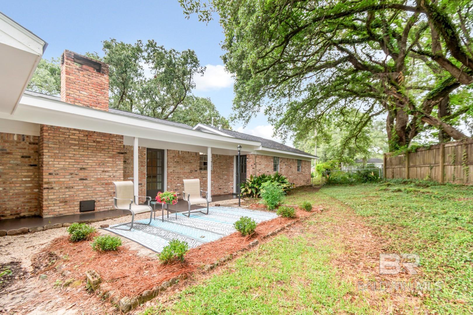 https://zimg.paragon.ice.com/ParagonImages/Property/PG/BCAR/397572/26/0/0/44d7afcb9f8ff1d777f88a3b48183233/7/a2a8c069788859c9d0a38b641438bfab/397572-f33bef23-cd88-4ebf-b755-1b745580fa56.JPG