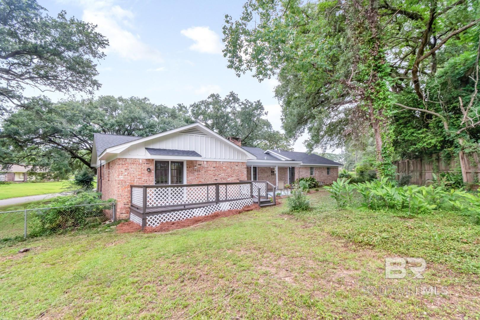 https://zimg.paragon.ice.com/ParagonImages/Property/PG/BCAR/397572/38/0/0/6de0c1ce6ac3749d84056a5ff88af7c3/7/a2a8c069788859c9d0a38b641438bfab/397572-d5a1fa74-d6fd-473d-b3db-f50eea333351.JPG