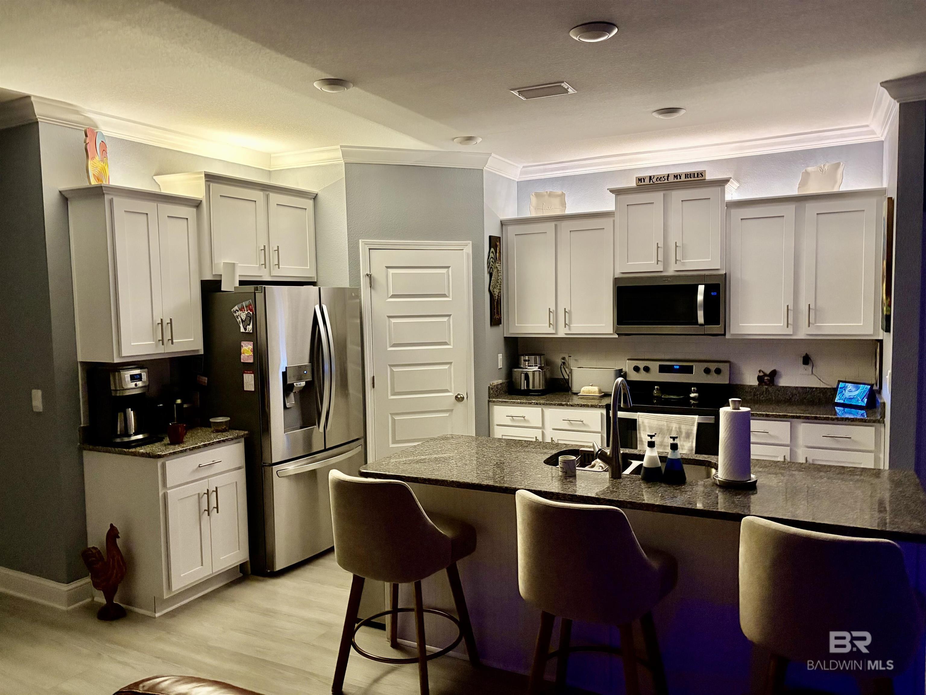 https://zimg.paragon.ice.com/ParagonImages/Property/PG/BCAR/397584/5/0/0/67154abf926511856ff1e6445efe6093/7/8f9159a4d5178a0897d8900712faac2c/397584-ca233014-061f-4df3-8e59-73b7c3f5289c.JPG
