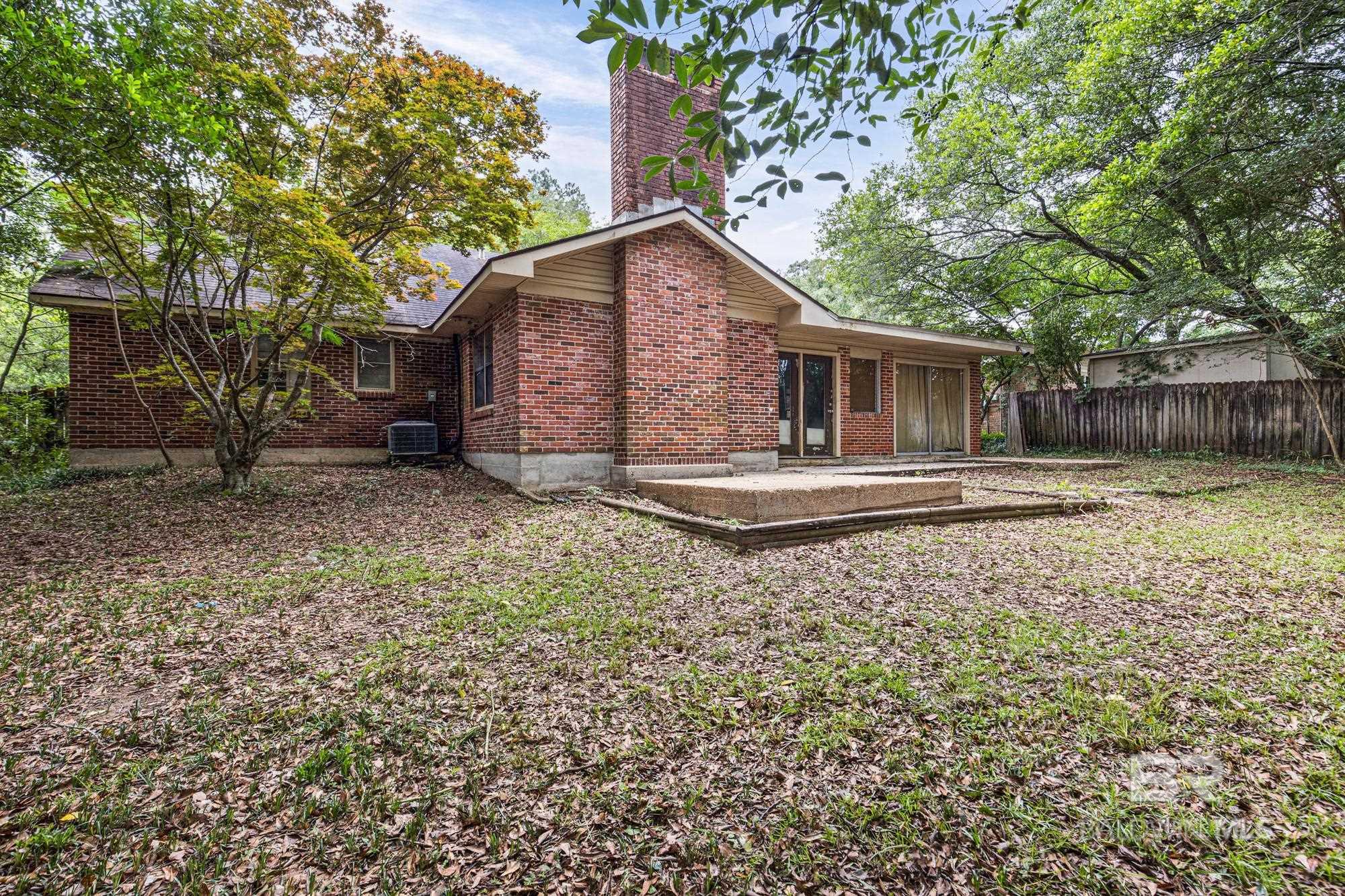 https://zimg.paragon.ice.com/ParagonImages/Property/PG/BCAR/397591/18/0/0/e6ec8a5b98064d90ce45889117e7696c/7/a511a5a50a24208f701bca79f6be9cfa/397591-86b41a66-bf1f-4838-8afe-3fcb0a03120c.JPG