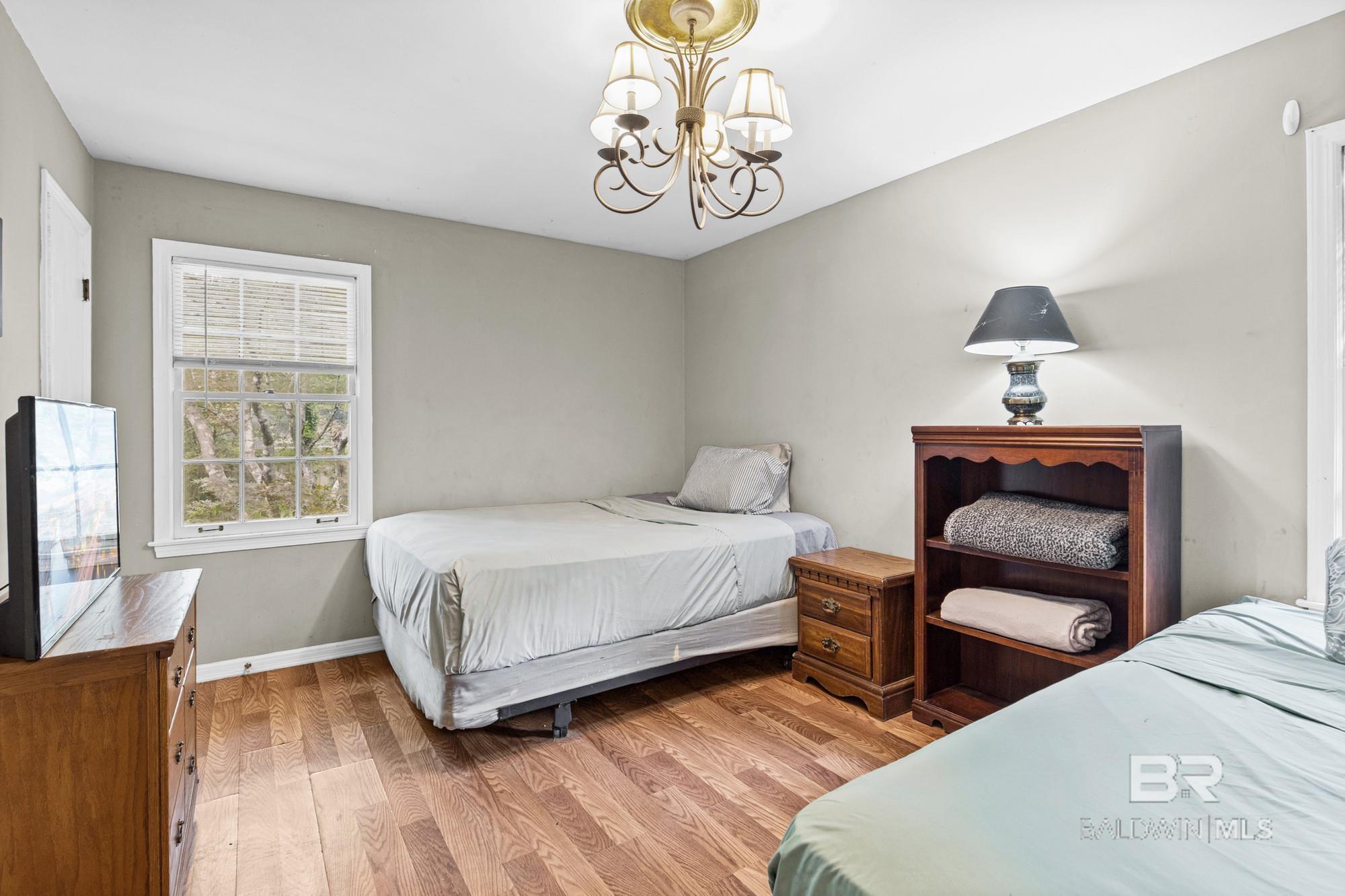 https://zimg.paragon.ice.com/ParagonImages/Property/PG/BCAR/397591/7/0/0/a18c13b3307e7b80de533d10ea3b1763/7/a511a5a50a24208f701bca79f6be9cfa/397591-015a847f-3f8c-4ba7-9847-5335012d8f71.JPG