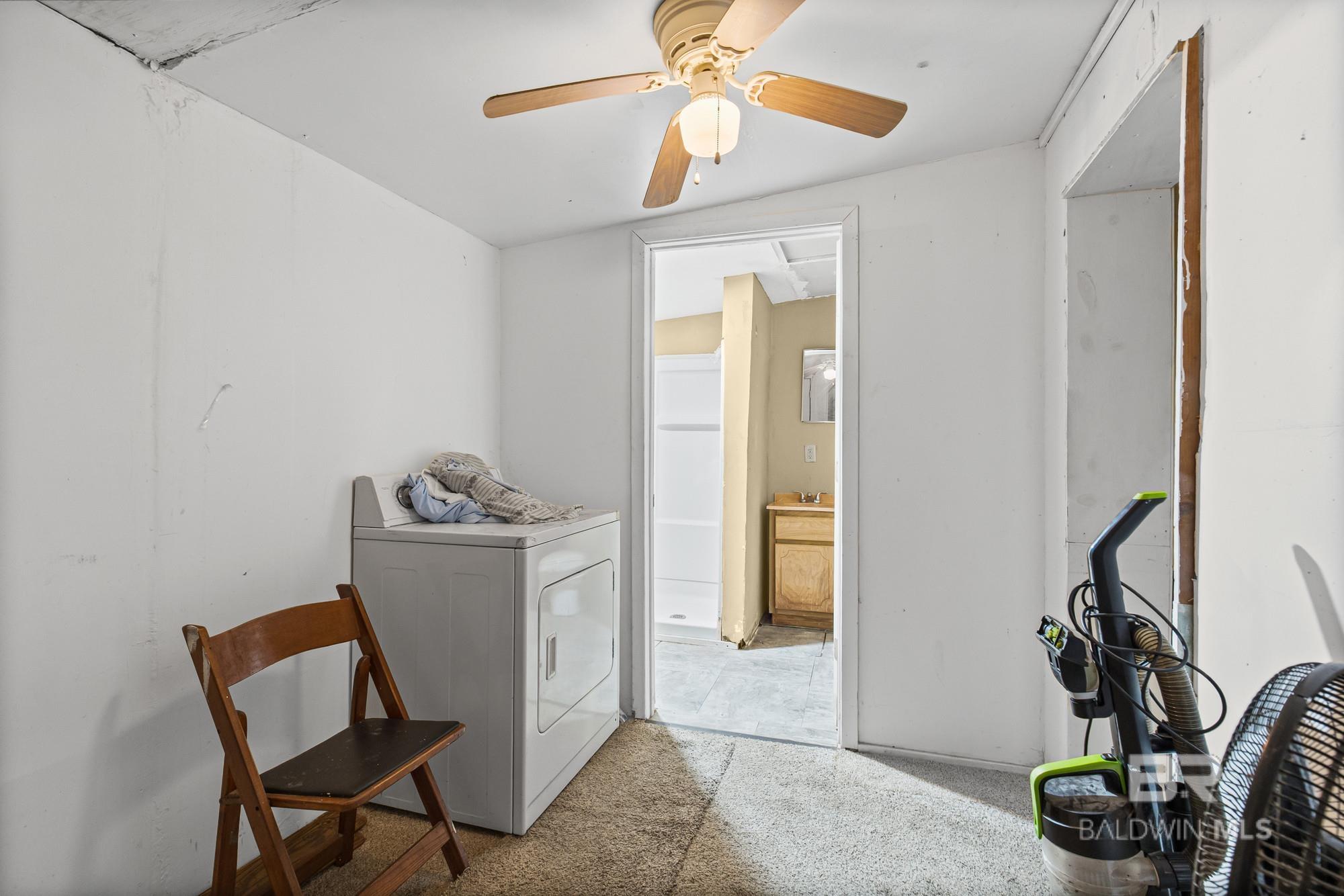 https://zimg.paragon.ice.com/ParagonImages/Property/PG/BCAR/397604/12/0/0/b7c074b878af9d578bdb388a00d845a7/7/0a3a480815bcf6681886608ee9656946/397604-7534beb2-e64f-40c5-9665-892cdf26c724.JPG