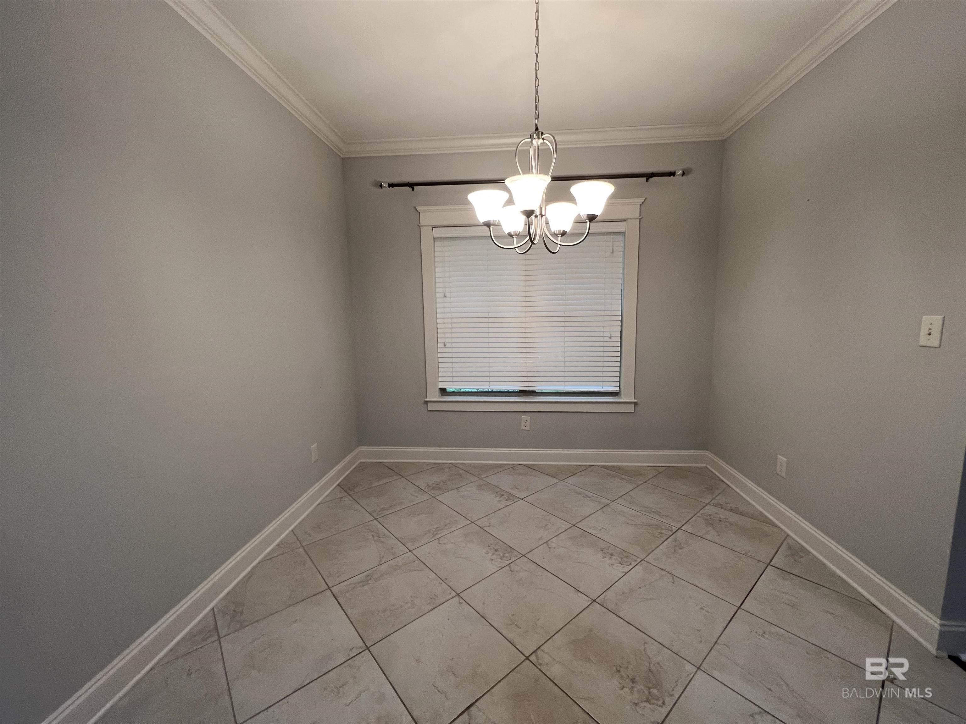 https://zimg.paragon.ice.com/ParagonImages/Property/PG/BCAR/397607/4/0/0/b4d1ac801e60464162b516e4716afd78/7/f63b3c2d18d8fd65378aa2cb4c3a33d7/397607-66a7d47b-298c-4aa4-b5f6-8a71e0d8054f.JPG