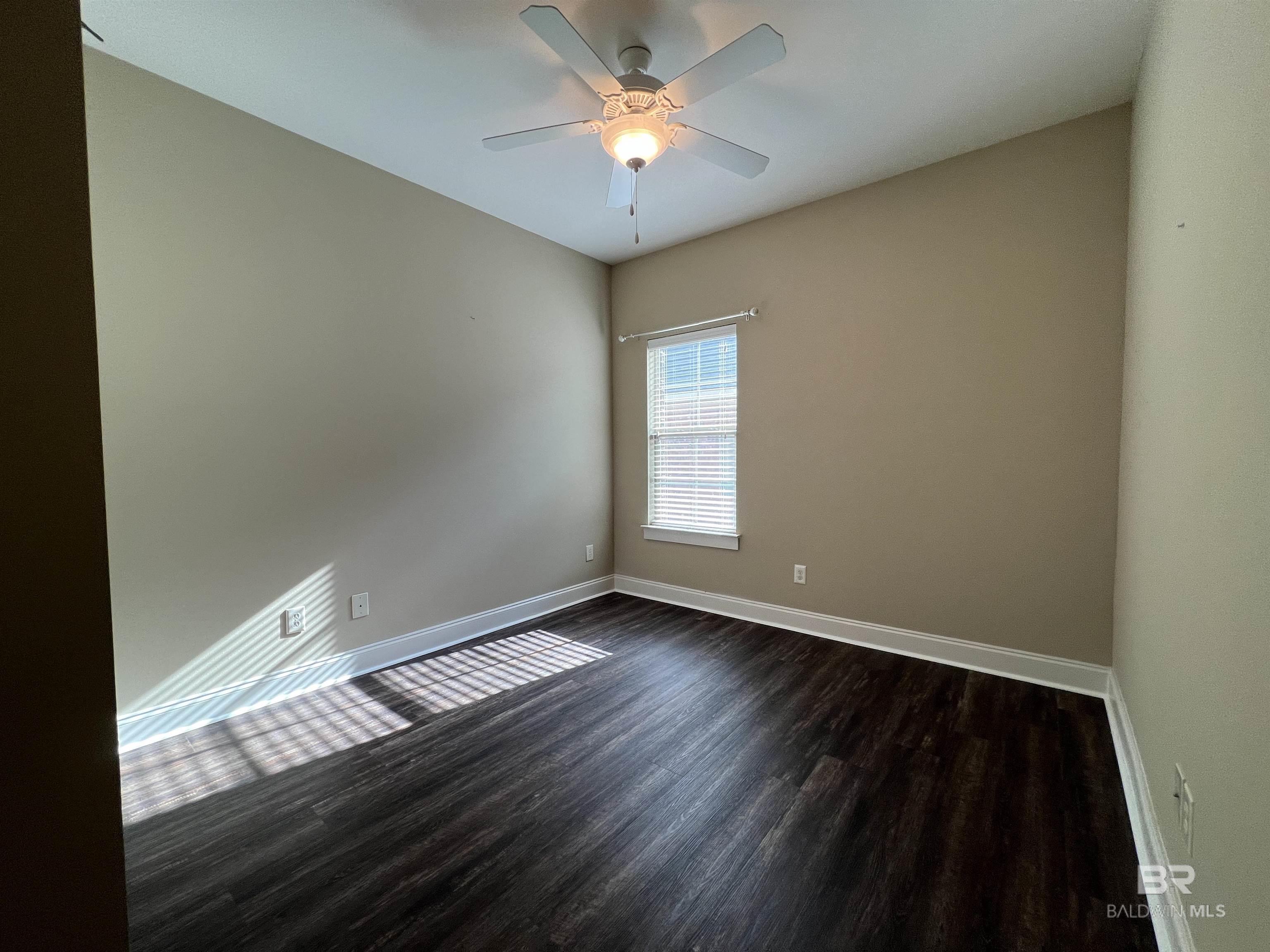 https://zimg.paragon.ice.com/ParagonImages/Property/PG/BCAR/397607/8/0/0/865af98fcb983181e1666ef5f092e288/7/f63b3c2d18d8fd65378aa2cb4c3a33d7/397607-9699e417-9ff9-4f90-a92f-2a7a95108e64.JPG