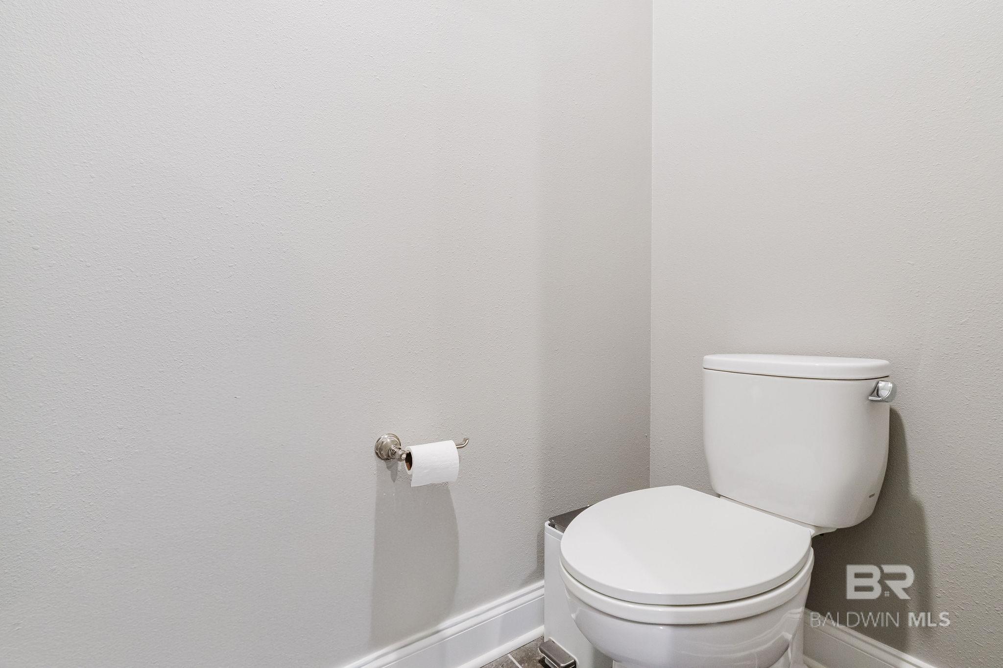 https://zimg.paragon.ice.com/ParagonImages/Property/PG/BCAR/397612/22/0/0/32eac6aa2da9d6cf241fef2121d975f4/7/28e9b77979ac23958671046d8d125e96/397612-243cb6fc-59f5-4723-9f75-a4c54cfd1448.JPG