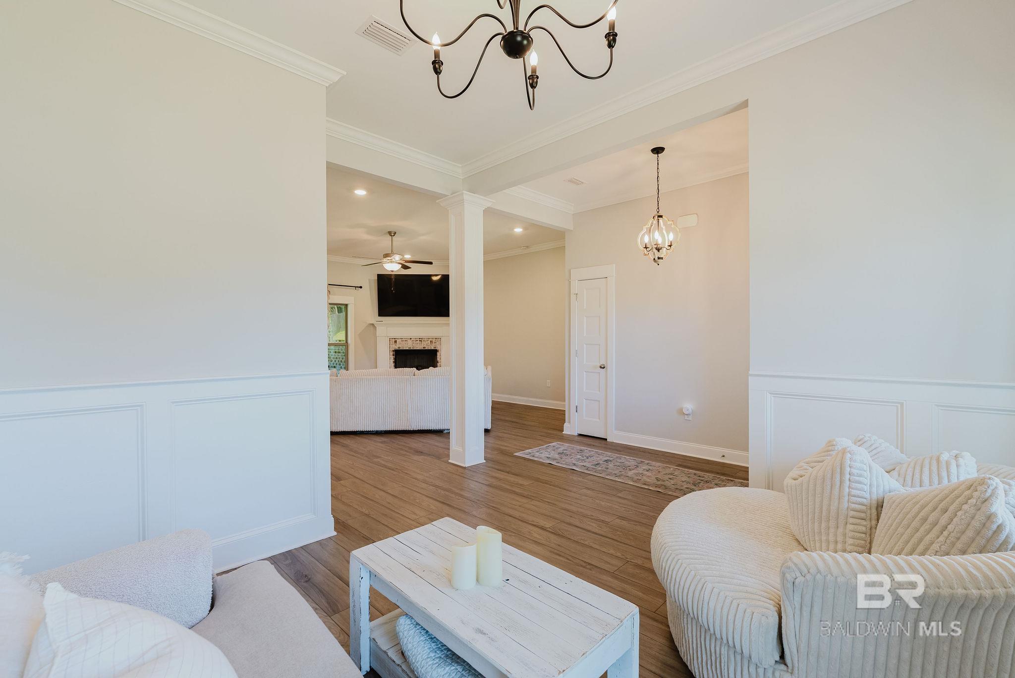 https://zimg.paragon.ice.com/ParagonImages/Property/PG/BCAR/397612/26/0/0/b10a51615c7555b2760fd9ce0db952c1/7/28e9b77979ac23958671046d8d125e96/397612-e4da01c4-5665-4752-b683-9f2bf3e49eab.JPG
