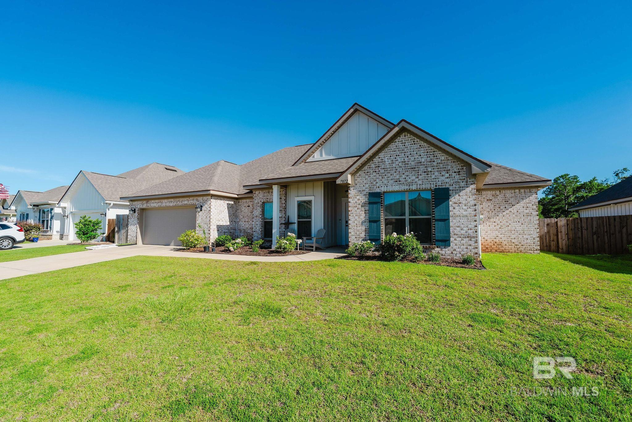 https://zimg.paragon.ice.com/ParagonImages/Property/PG/BCAR/397612/3/0/0/a100d6e1eb4944cf758a43c6a8c864cd/7/28e9b77979ac23958671046d8d125e96/397612-e0a54db8-474c-4d92-a930-9111af5736db.JPG