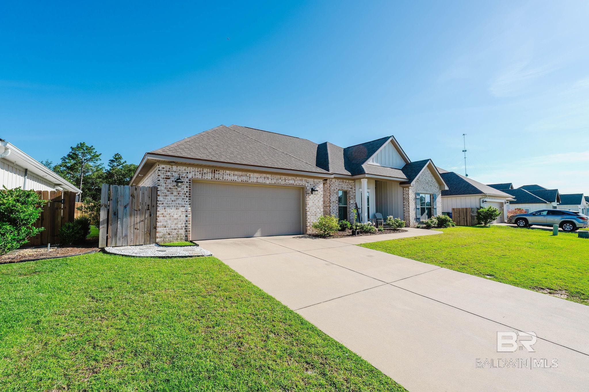 https://zimg.paragon.ice.com/ParagonImages/Property/PG/BCAR/397612/5/0/0/edd2fc2dc2936a9cc3021108237dddfc/7/28e9b77979ac23958671046d8d125e96/397612-d6a94d43-2913-46b3-bef8-241c4aeeba5f.JPG