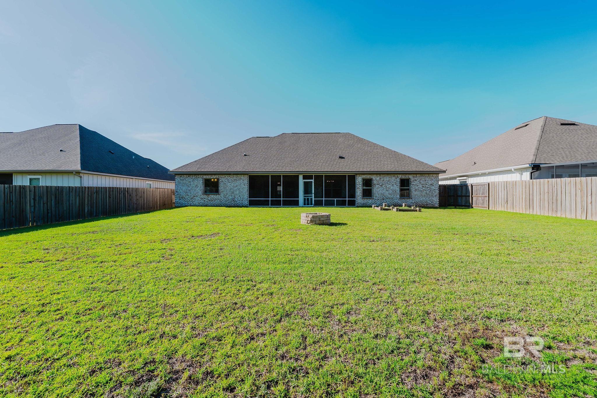 https://zimg.paragon.ice.com/ParagonImages/Property/PG/BCAR/397612/58/0/0/97aaaa93d359ac29dd566ce8b34eca6f/7/28e9b77979ac23958671046d8d125e96/397612-c5cd8fbd-f69e-4c1d-bcfe-fac8f3315de2.JPG
