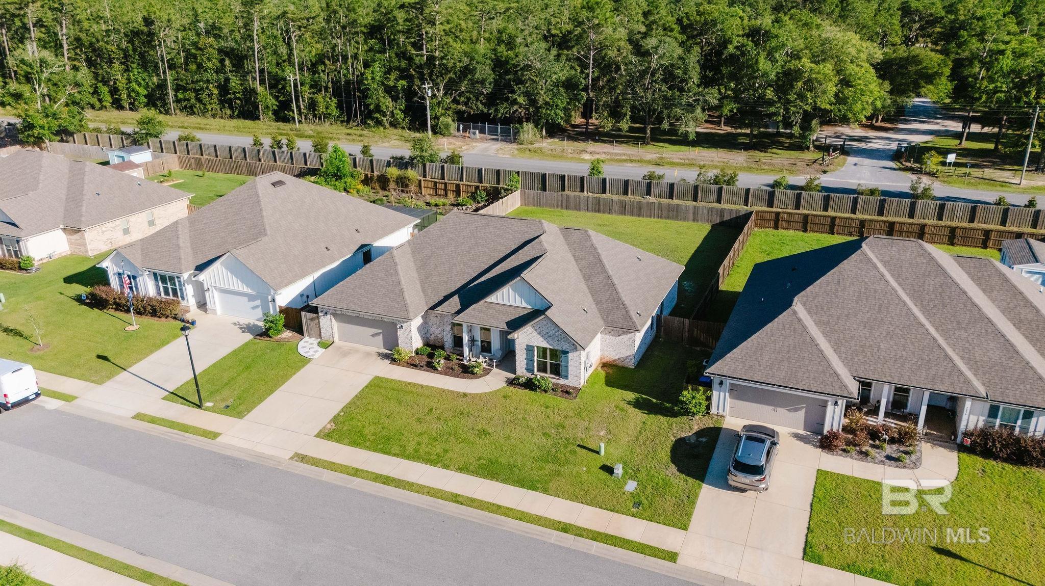 https://zimg.paragon.ice.com/ParagonImages/Property/PG/BCAR/397612/69/0/0/51f7b0a57f36382767e65441acd17064/7/28e9b77979ac23958671046d8d125e96/397612-e42892a5-9176-4d87-97fa-210526f50e0d.JPG