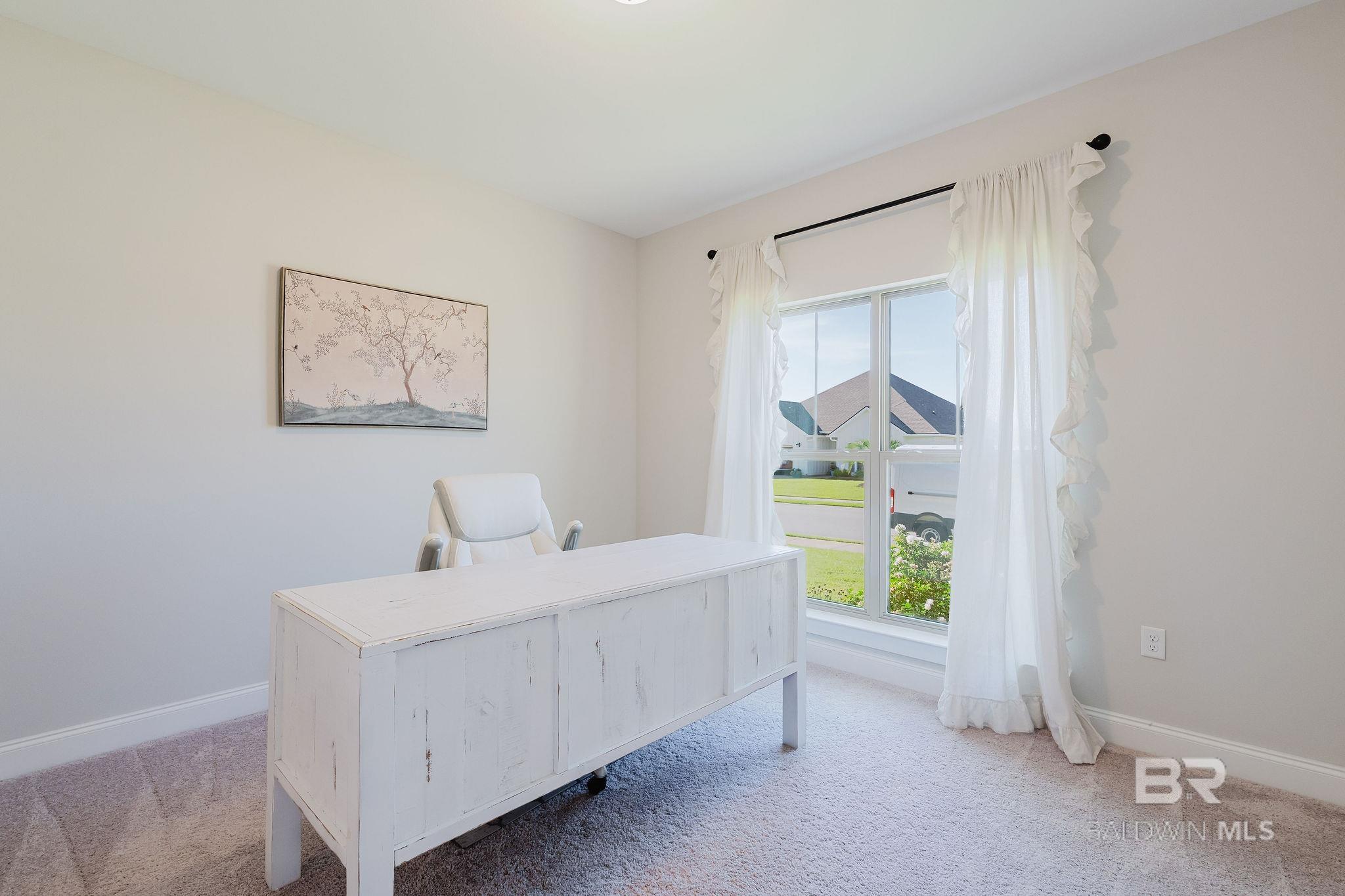 https://zimg.paragon.ice.com/ParagonImages/Property/PG/BCAR/397612/8/0/0/8f866e8f3e0e364255abb9e4370506b3/7/28e9b77979ac23958671046d8d125e96/397612-46dc1ceb-be96-4eea-929c-1c1d93cfabcd.JPG