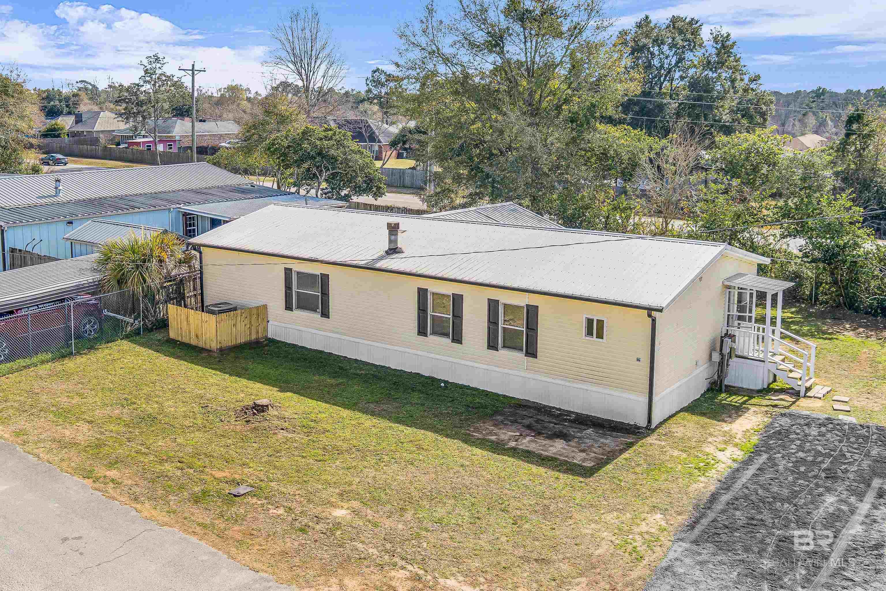 https://zimg.paragon.ice.com/ParagonImages/Property/PG/BCAR/397613/1/0/0/c248f4e5f76c18b5a6f850db64b34ce4/7/1458021d2930f1b181d4d08cc2af2af6/397613-322435E4-9DB6-4795-BDFF-E7313BBBABF5.JPG