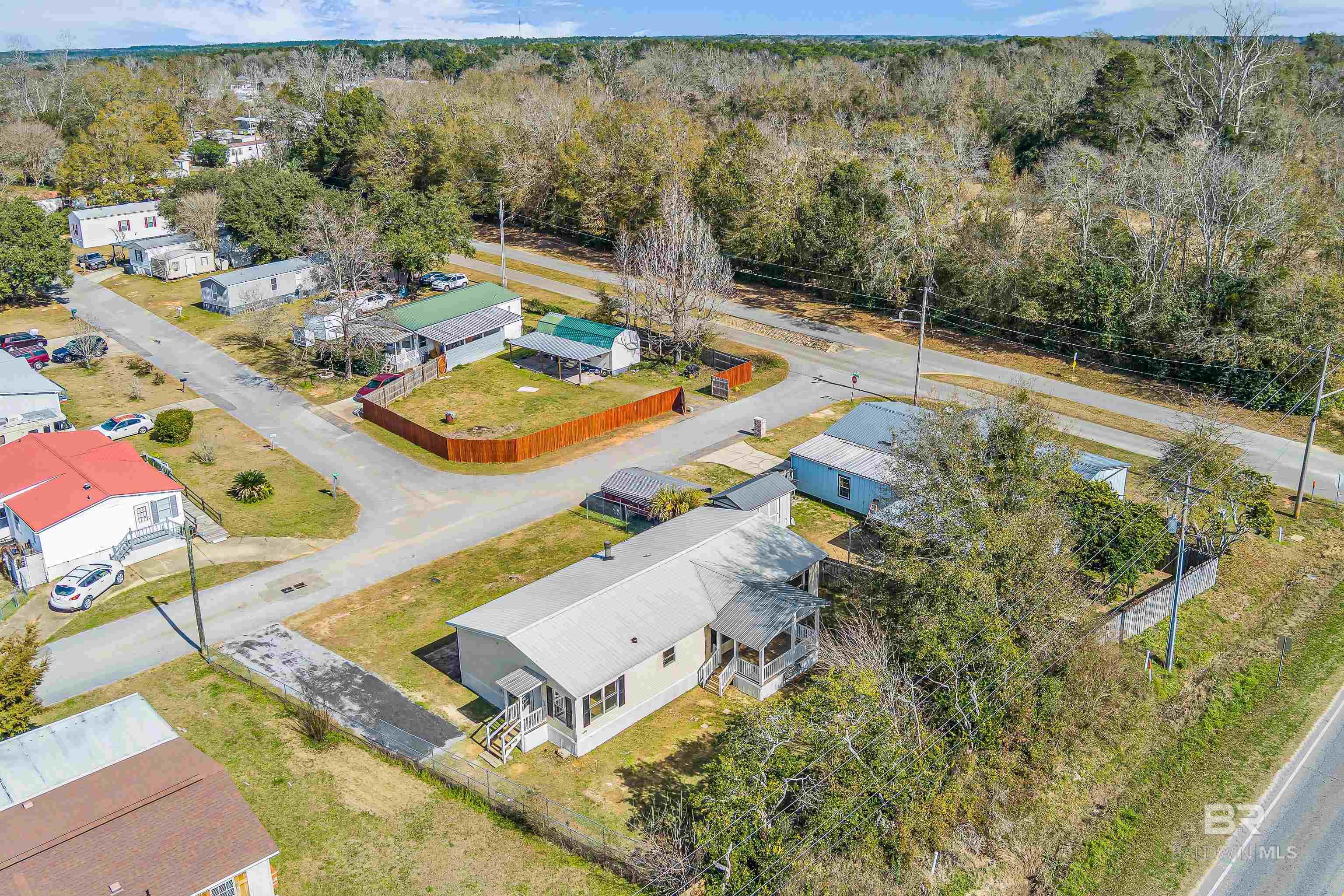 https://zimg.paragon.ice.com/ParagonImages/Property/PG/BCAR/397613/28/0/0/1ddf9fe31fd3bb7082260b1afc2bb9de/7/1458021d2930f1b181d4d08cc2af2af6/397613-6C79A694-72EC-40EF-9A93-D99F9EFED710.JPG