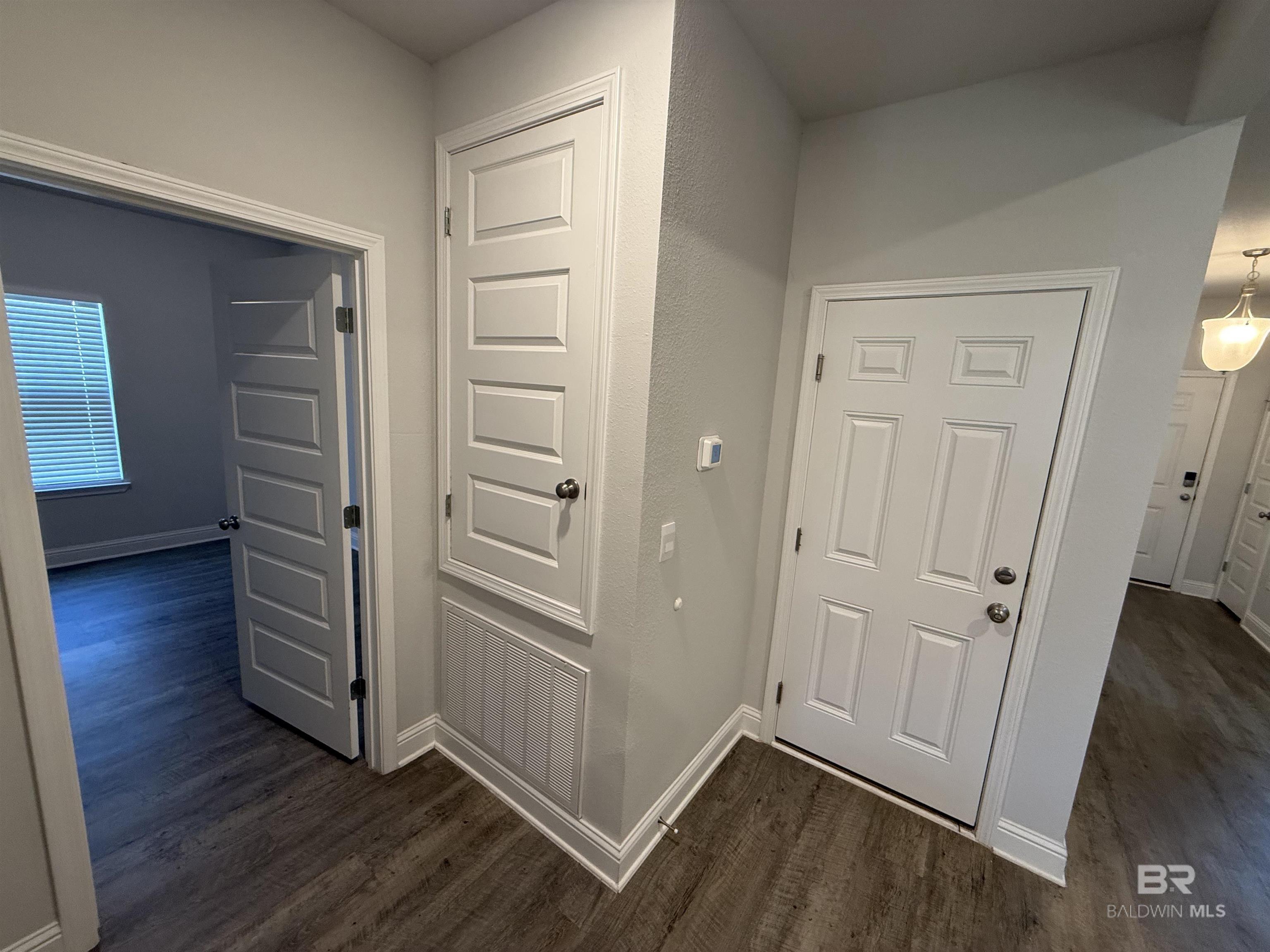 https://zimg.paragon.ice.com/ParagonImages/Property/PG/BCAR/397614/10/0/0/b77484a6b67754a92670e6f5ee730399/7/3ccac38aadd3b1e0d1bdff8ca78a8c69/397614-daf0be63-5f46-4e68-bfc7-b9e0336c0e63.JPG