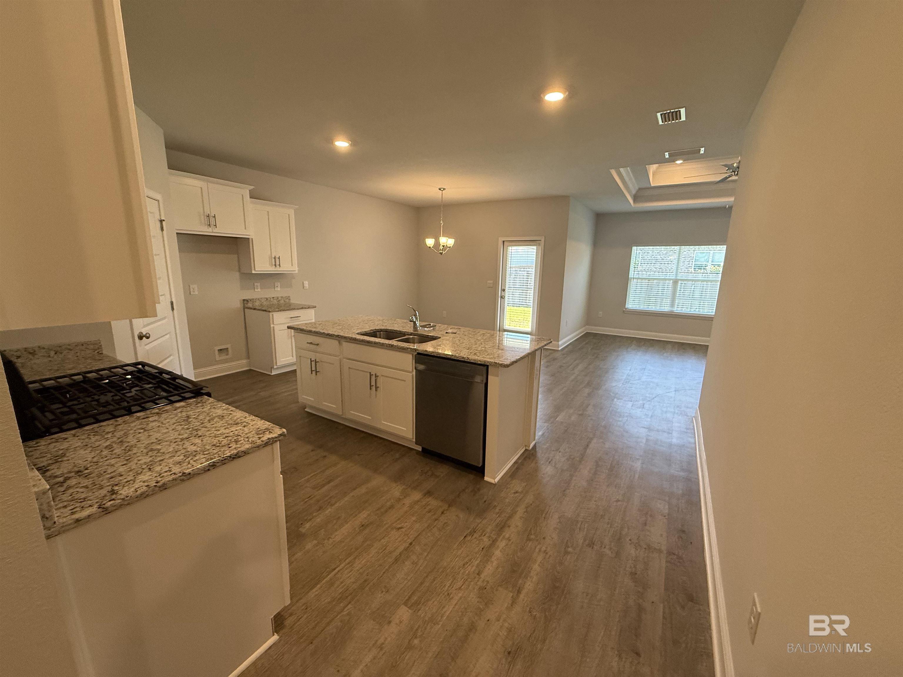 https://zimg.paragon.ice.com/ParagonImages/Property/PG/BCAR/397614/15/0/0/f544132345a54d889f1add0e8737065b/7/3ccac38aadd3b1e0d1bdff8ca78a8c69/397614-8d5d9f86-8d6d-4893-ad30-a1c015987e64.JPG