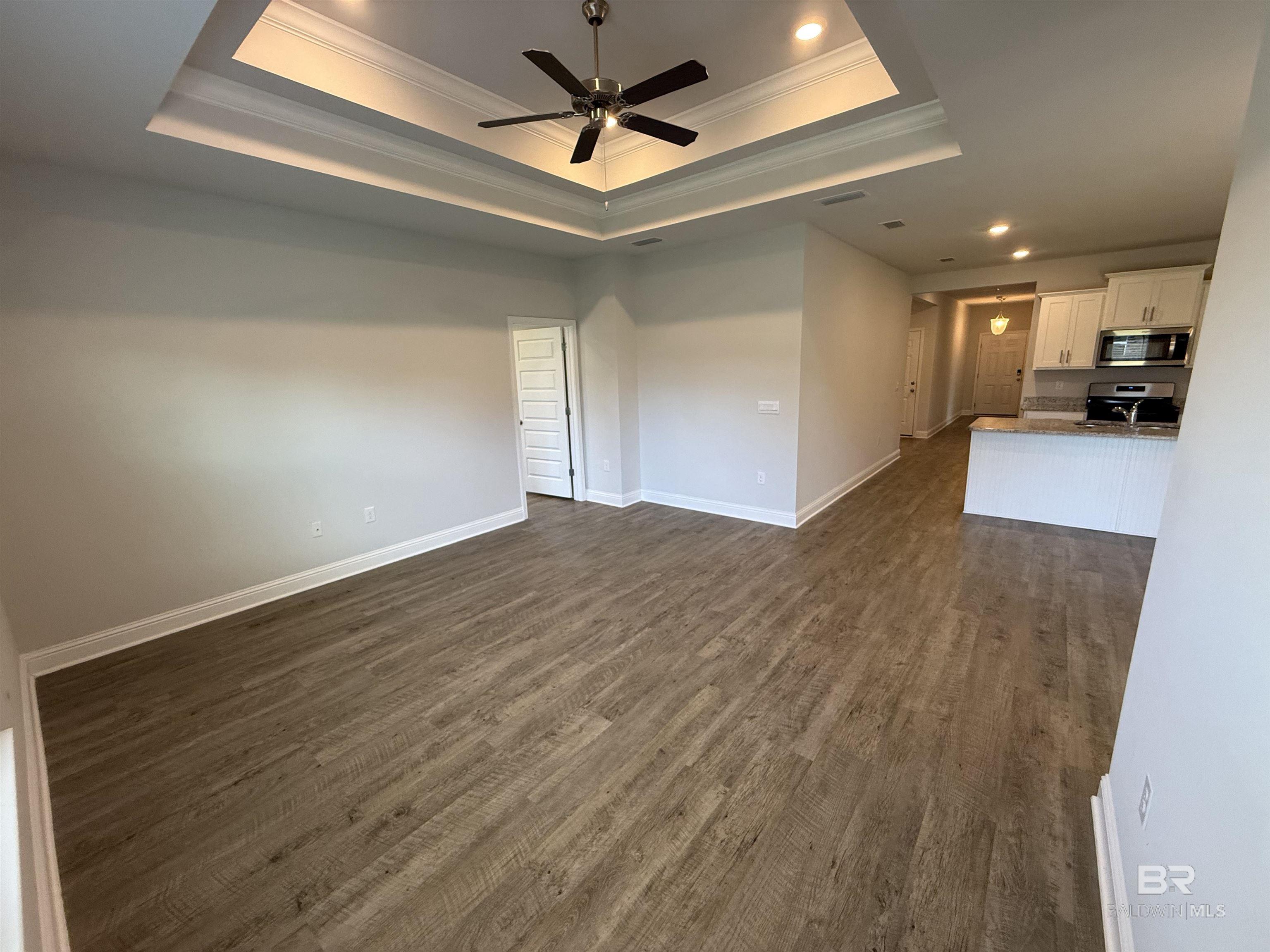 https://zimg.paragon.ice.com/ParagonImages/Property/PG/BCAR/397614/25/0/0/ad7a3ab0bb260ca8a5050a4ce062834b/7/3ccac38aadd3b1e0d1bdff8ca78a8c69/397614-4c8653a9-b9d3-47fd-aa7d-0e154287c03f.JPG