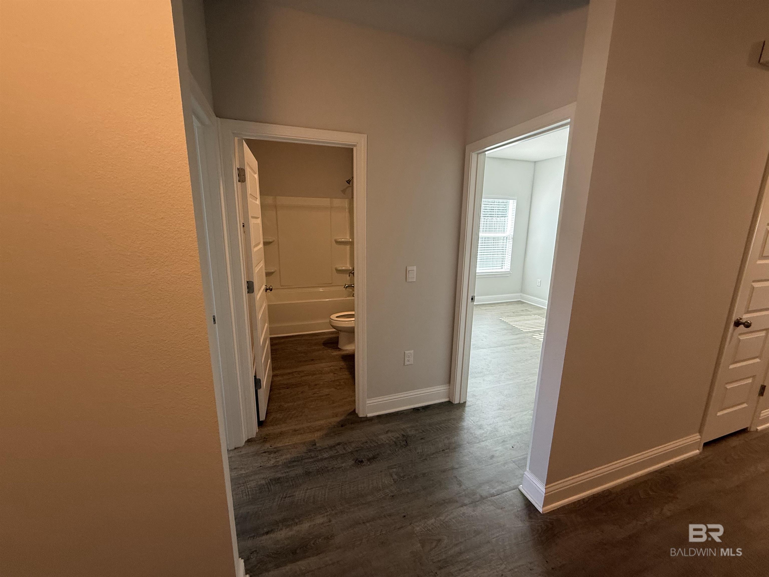 https://zimg.paragon.ice.com/ParagonImages/Property/PG/BCAR/397614/3/0/0/77807388749d4e6cceceeffc60897622/7/3ccac38aadd3b1e0d1bdff8ca78a8c69/397614-75665ed3-ab20-4543-8921-3a86412d085a.JPG
