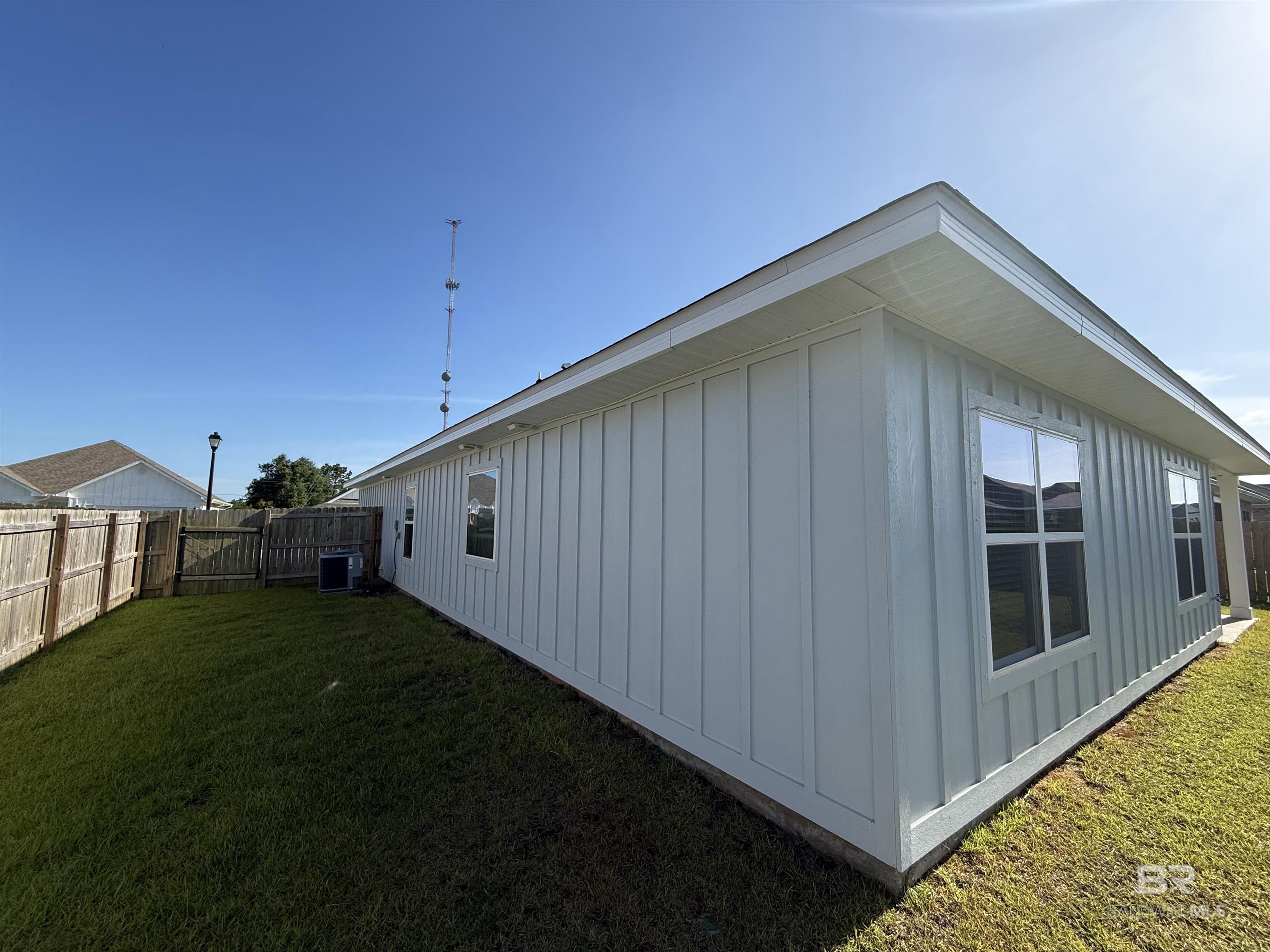 https://zimg.paragon.ice.com/ParagonImages/Property/PG/BCAR/397614/40/0/0/bc4ce48a44dc9f48782ea2cfaffa358a/7/3ccac38aadd3b1e0d1bdff8ca78a8c69/397614-28d93ce6-623a-456e-ae2d-44ac4024ab9f.JPG