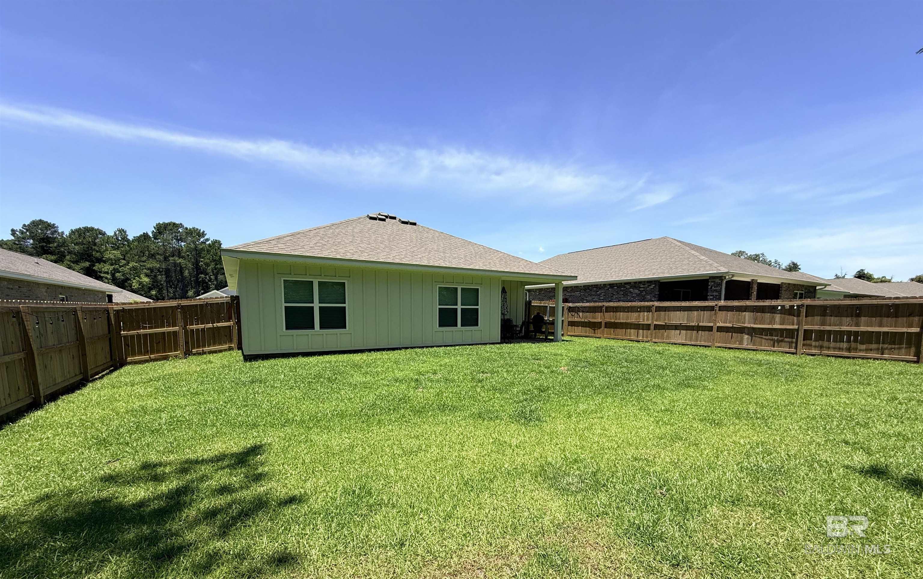 https://zimg.paragon.ice.com/ParagonImages/Property/PG/BCAR/397615/16/0/0/573e7b3d1288ab5cc3edf57e87800bde/7/6806f0bbb24833a2bd913bd84379b7f9/397615-d647f4f2-fbcd-420c-9101-ae32fb460e3f.JPG