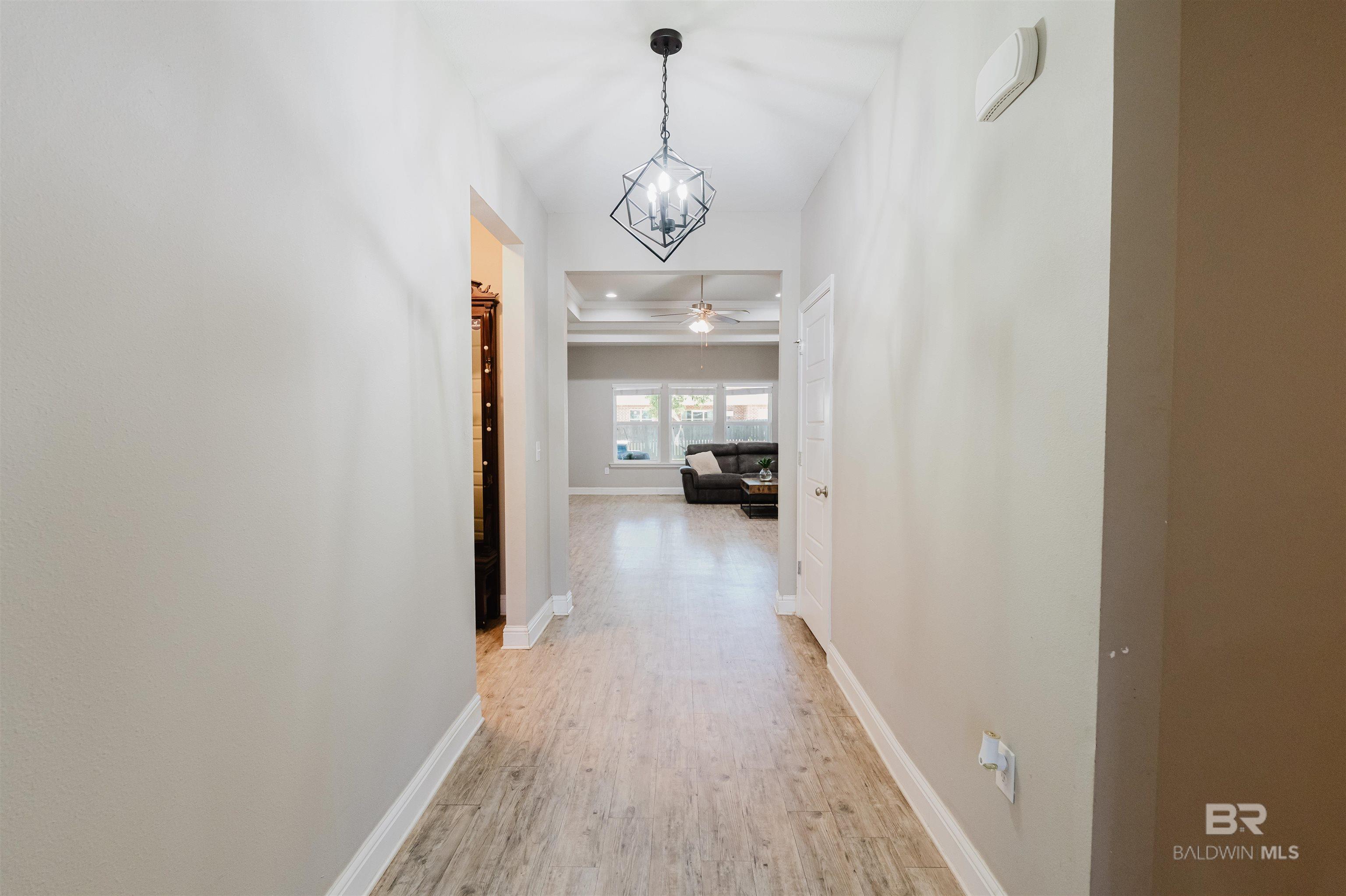 https://zimg.paragon.ice.com/ParagonImages/Property/PG/BCAR/397617/16/0/0/7ba1499e8168a4c74d7e8ce5809110d4/7/83ae8d4299fc952a6867393747c47612/397617-ce27b466-45ea-4d42-887a-7447ef64c231.JPG