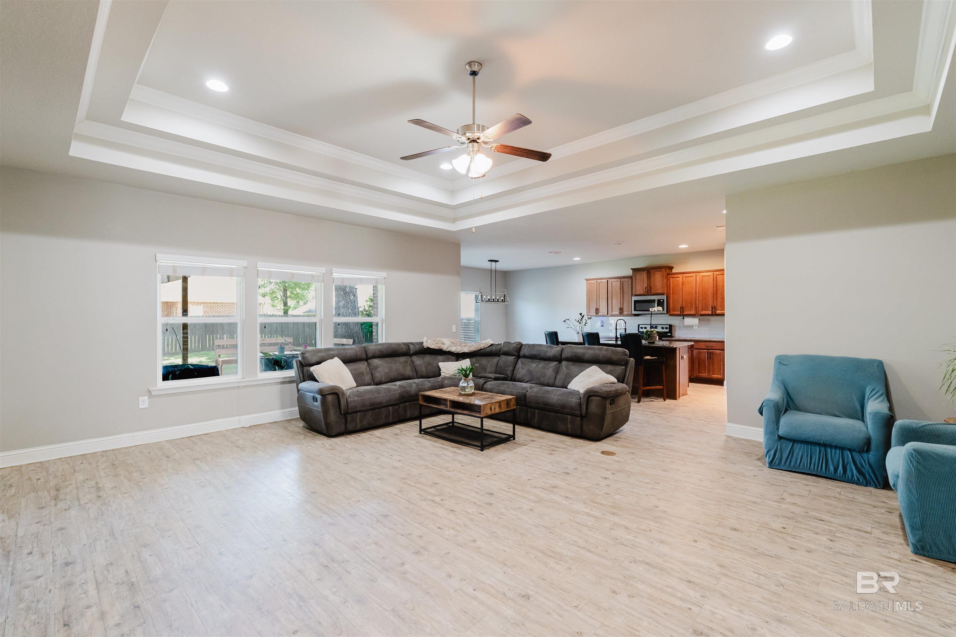https://zimg.paragon.ice.com/ParagonImages/Property/PG/BCAR/397617/8/0/0/7ef83579ec4e0350b60ed6e6a8480345/7/83ae8d4299fc952a6867393747c47612/397617-67c3613c-a56d-4302-94d8-b4054be90a62.JPG